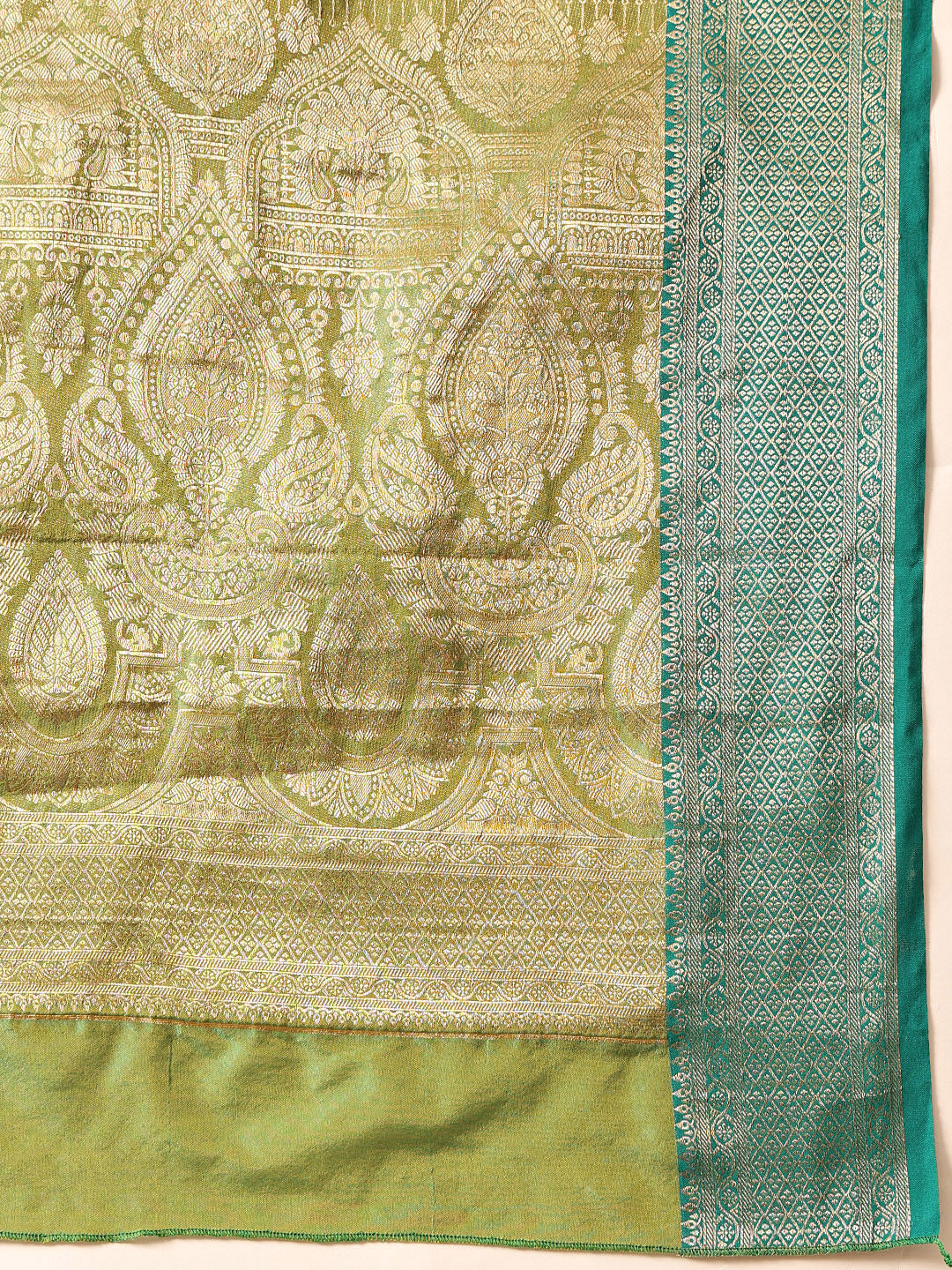 Banarasi Soft Silk Jal Design Saree with Contrast Border and Pallu