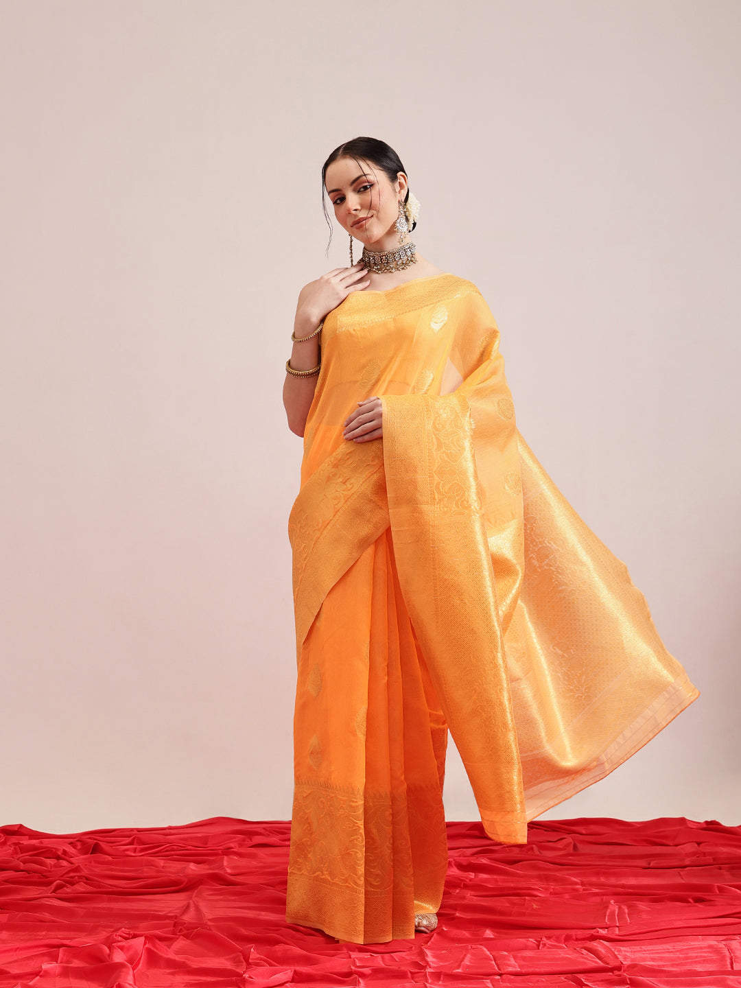 Women's Cotton Blend  Jamdani Saree with Unstitched Blouse Piece