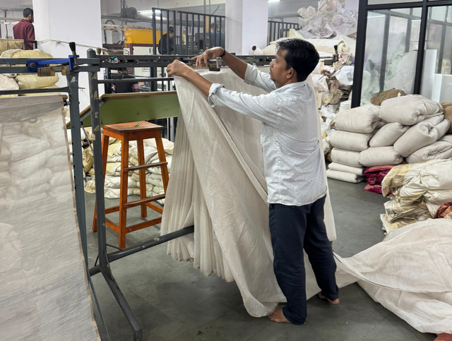 Inside Silk Land, Surat