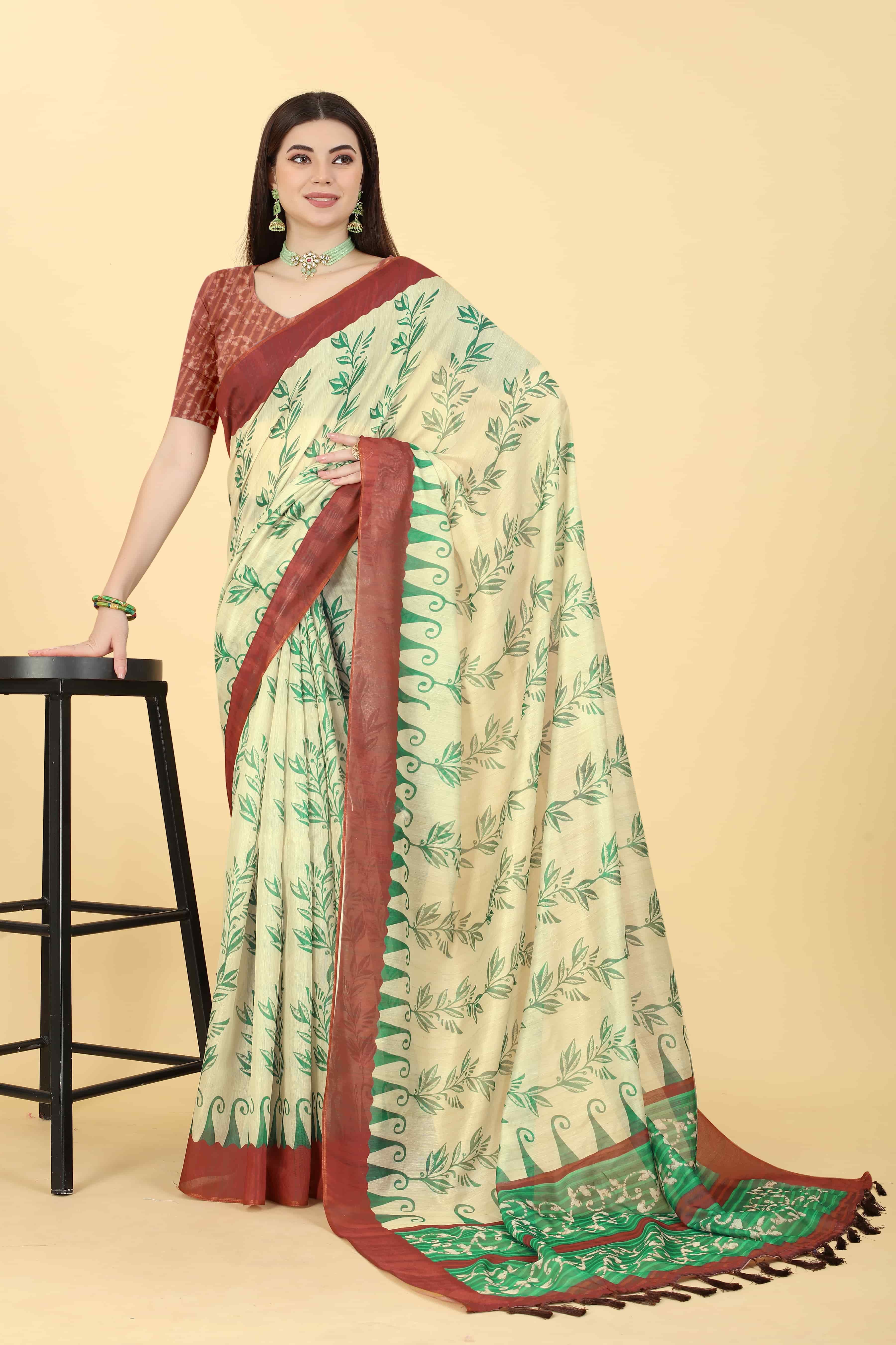 Women's Floral Digital Printed Saree