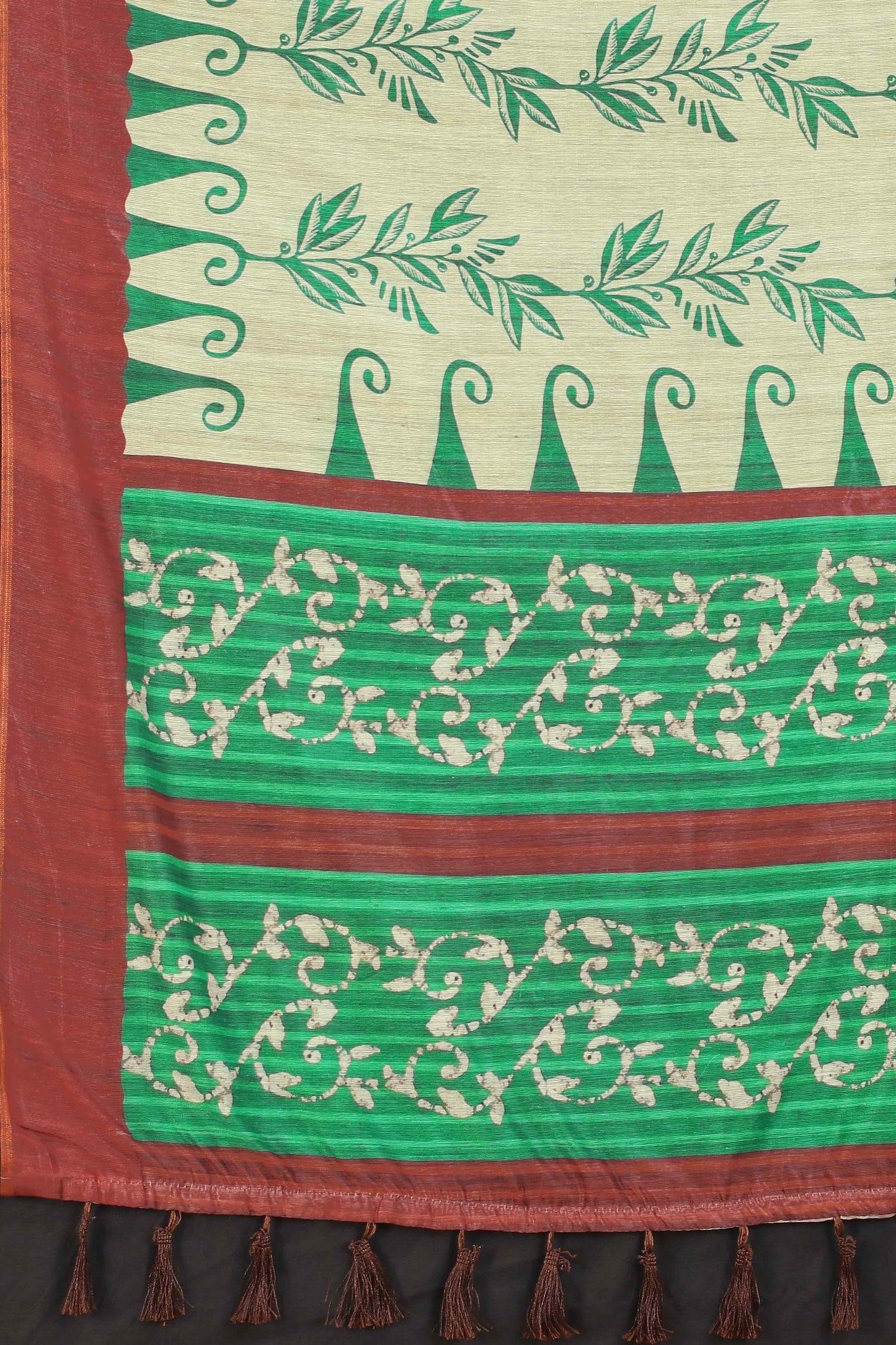 Women's Floral Digital Printed Saree