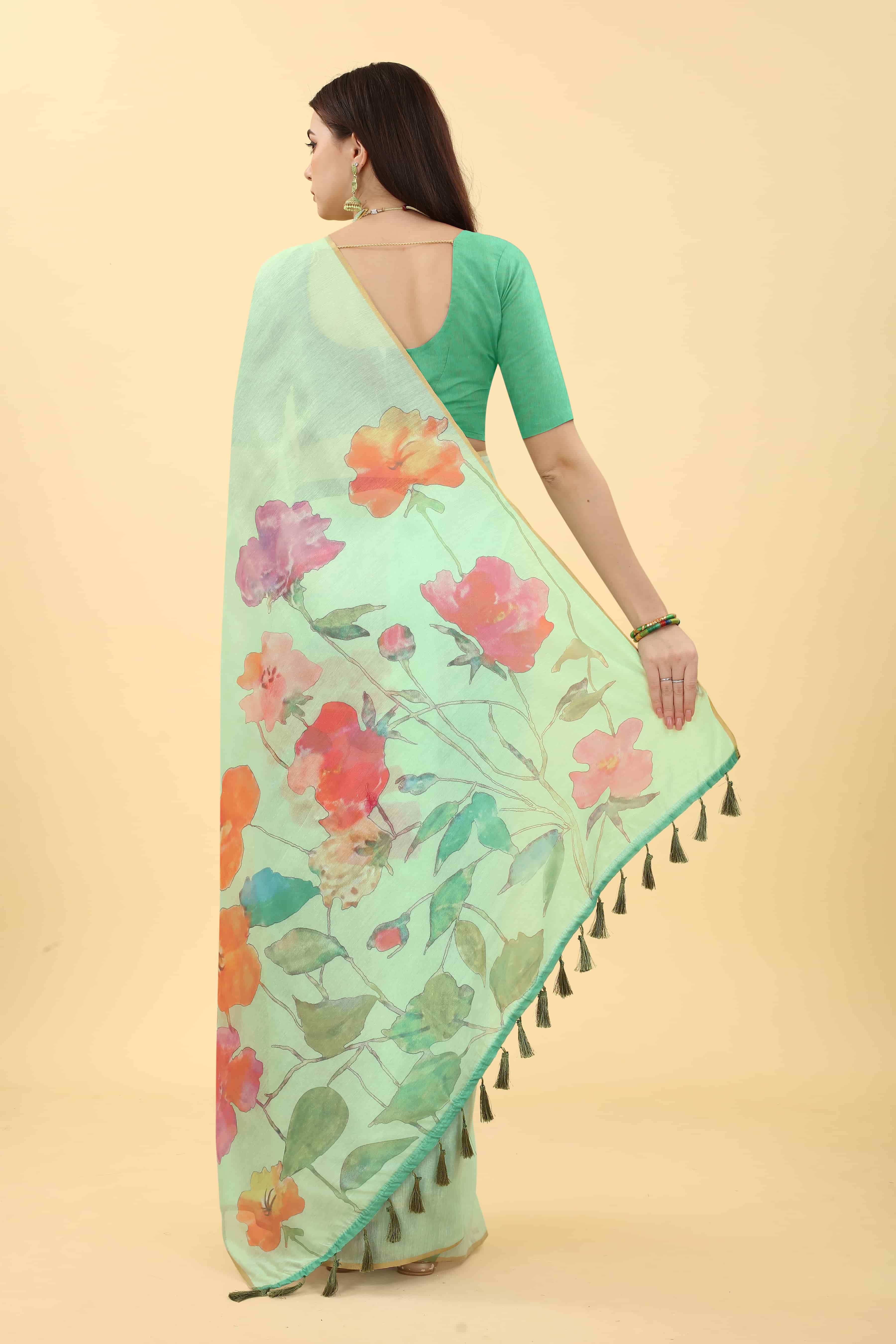 Women's Floral Digital Printed Saree