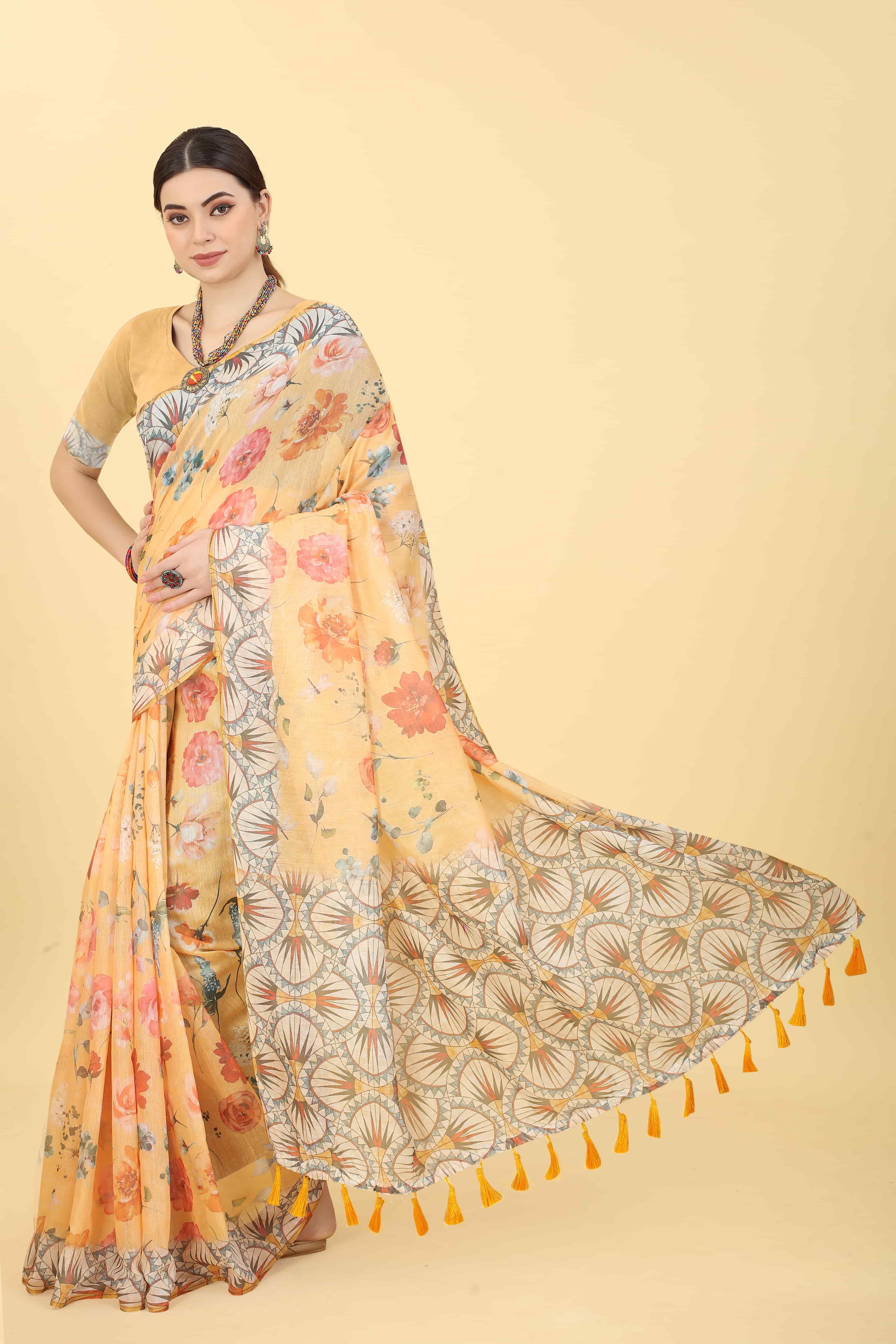 Women's Floral Digital Printed Saree