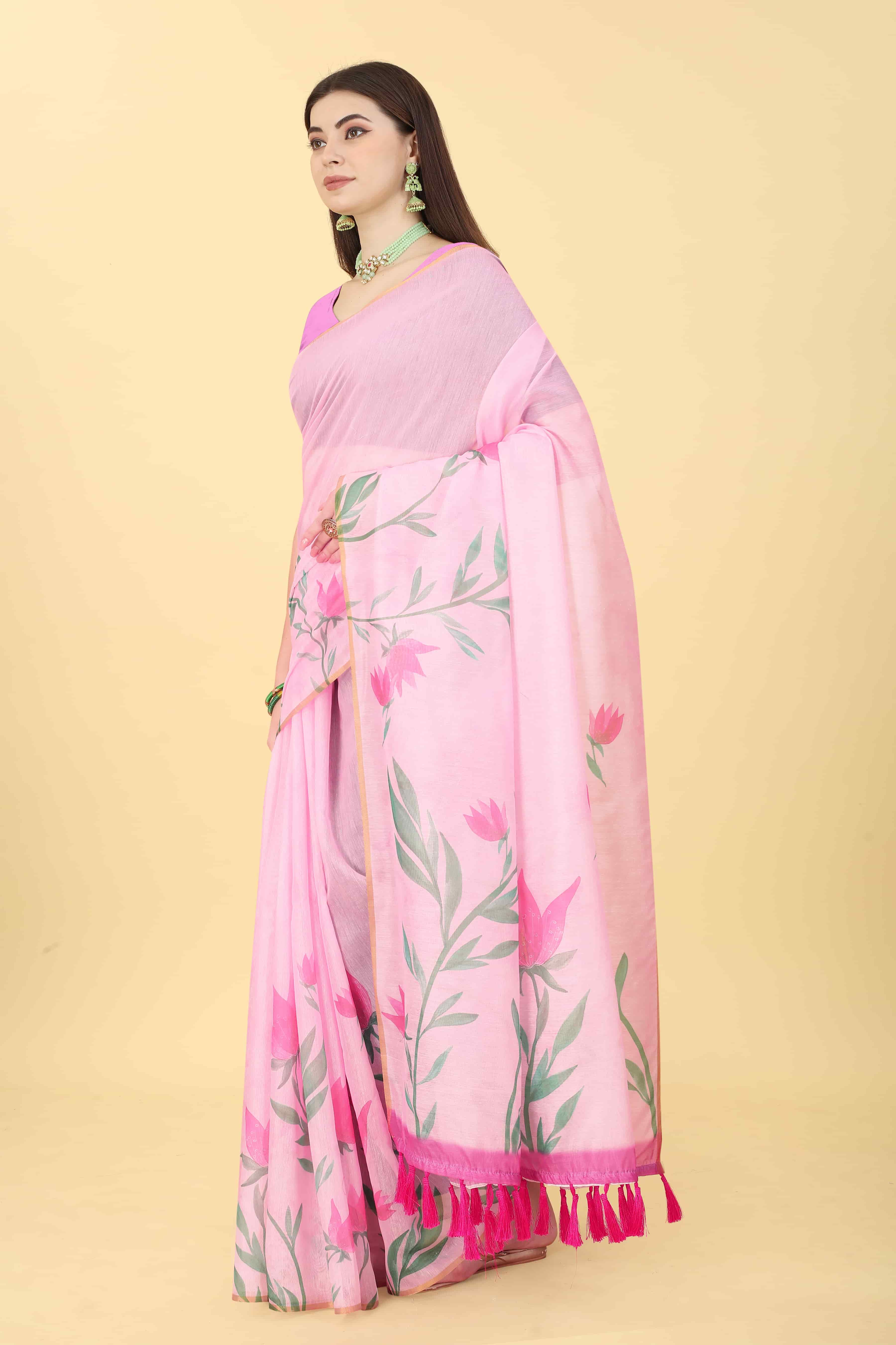 Women's Floral Digital Printed Saree
