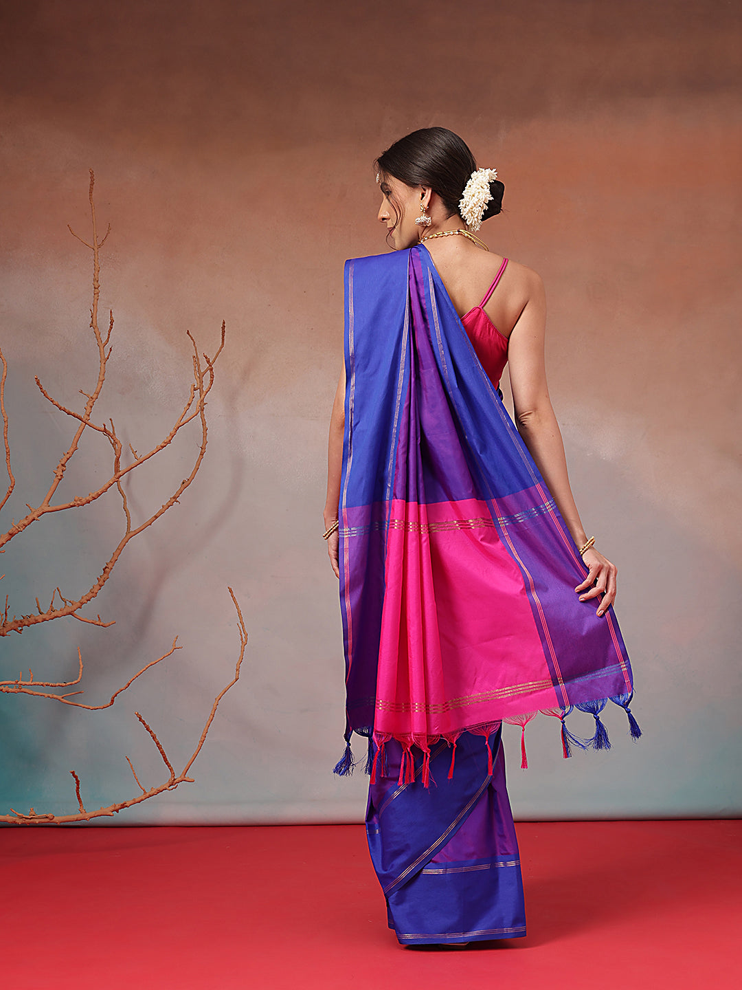 Daily Wear Banarasi Art Silk Uppada Pattu Solid Arani Saree