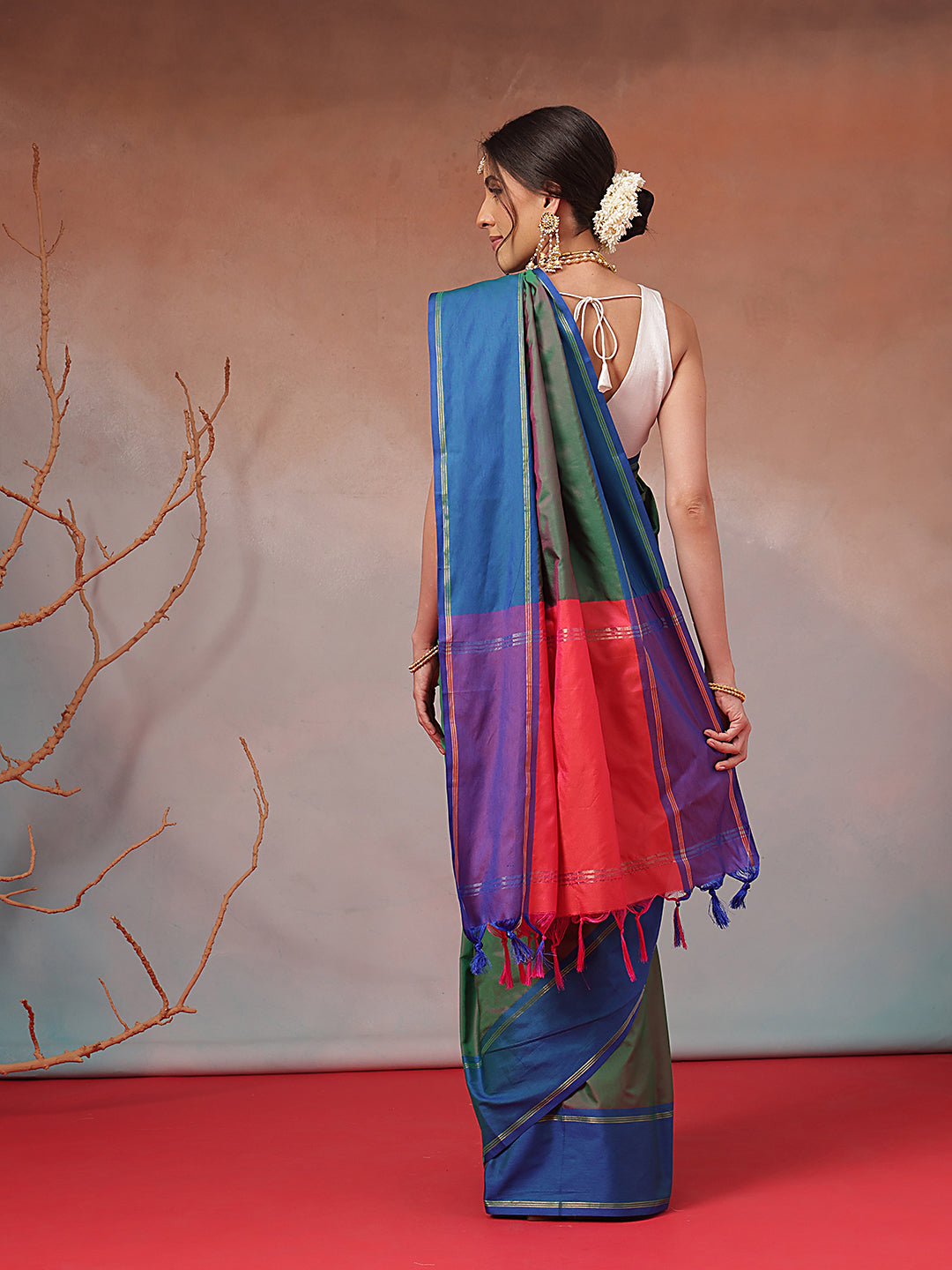 Daily Wear Banarasi Art Silk Uppada Pattu Solid Arani Saree