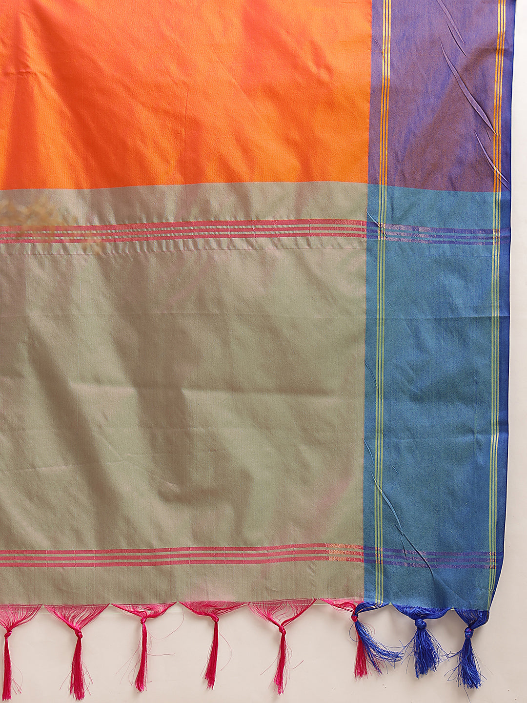 Daily Wear Banarasi Art Silk Uppada Pattu Solid Arani Saree