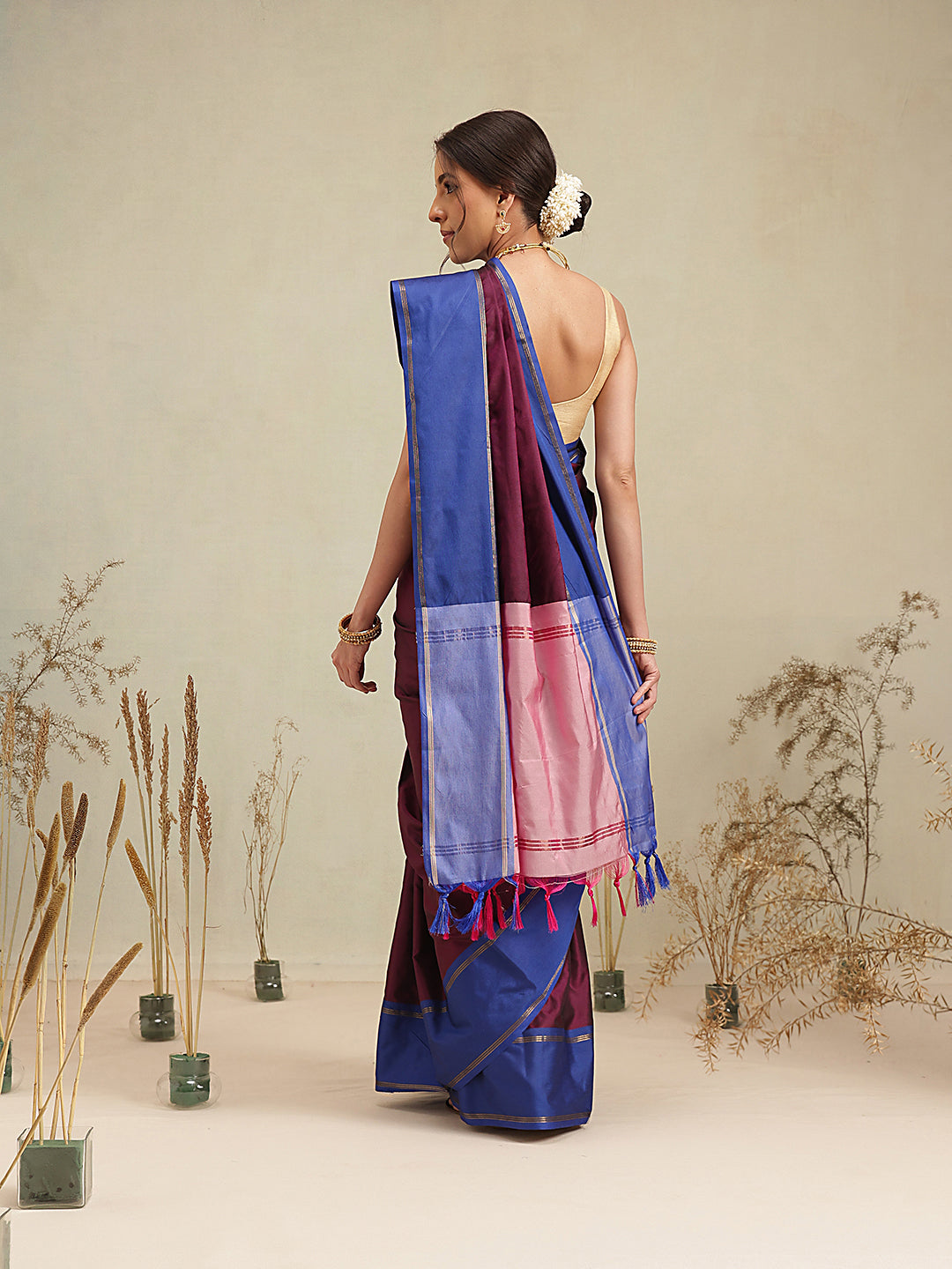 Daily Wear Banarasi Art Silk Uppada Pattu Solid Arani Saree