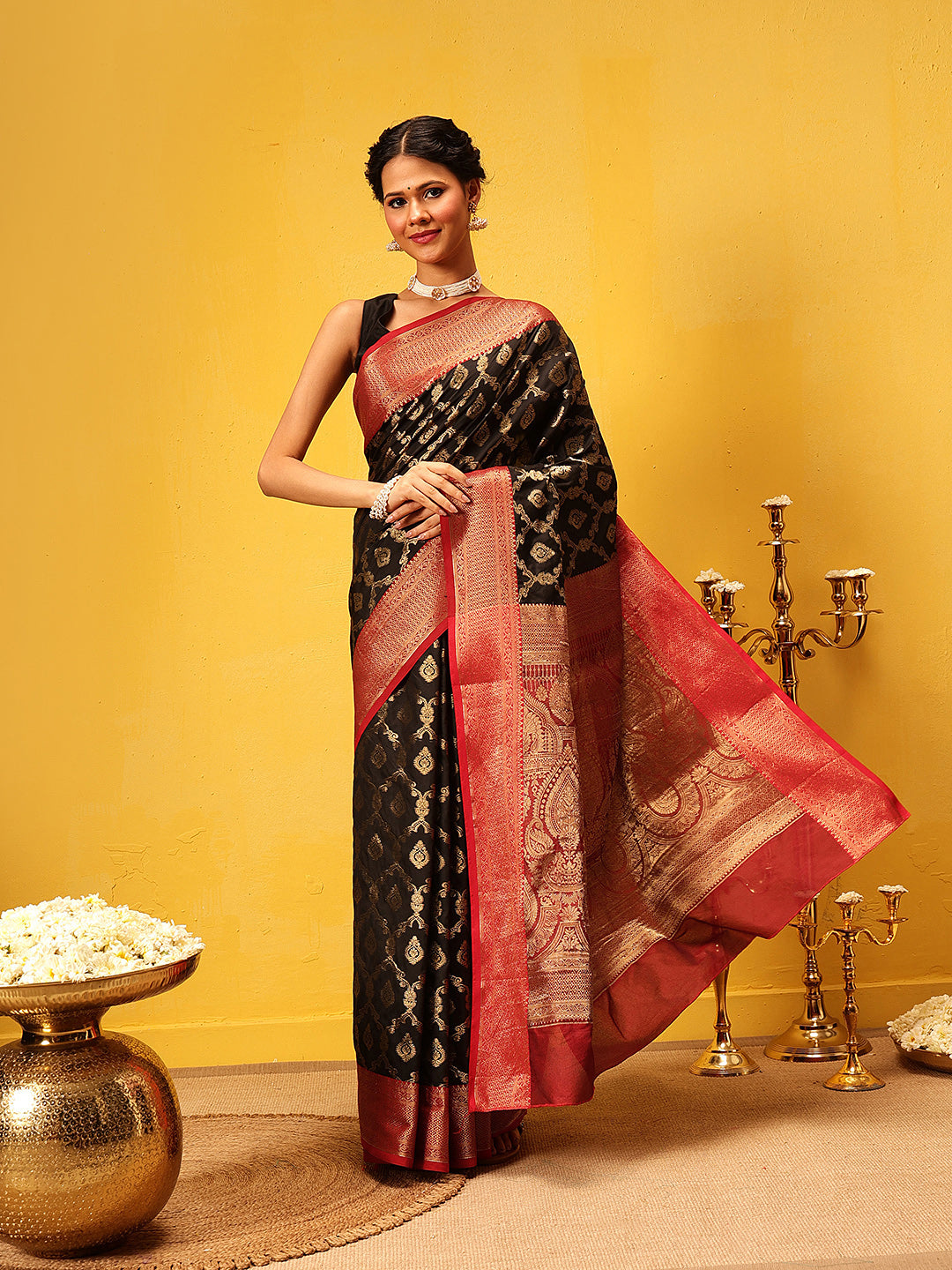 Banarasi Soft Silk Jal Design Saree with Contrast Border and Pallu