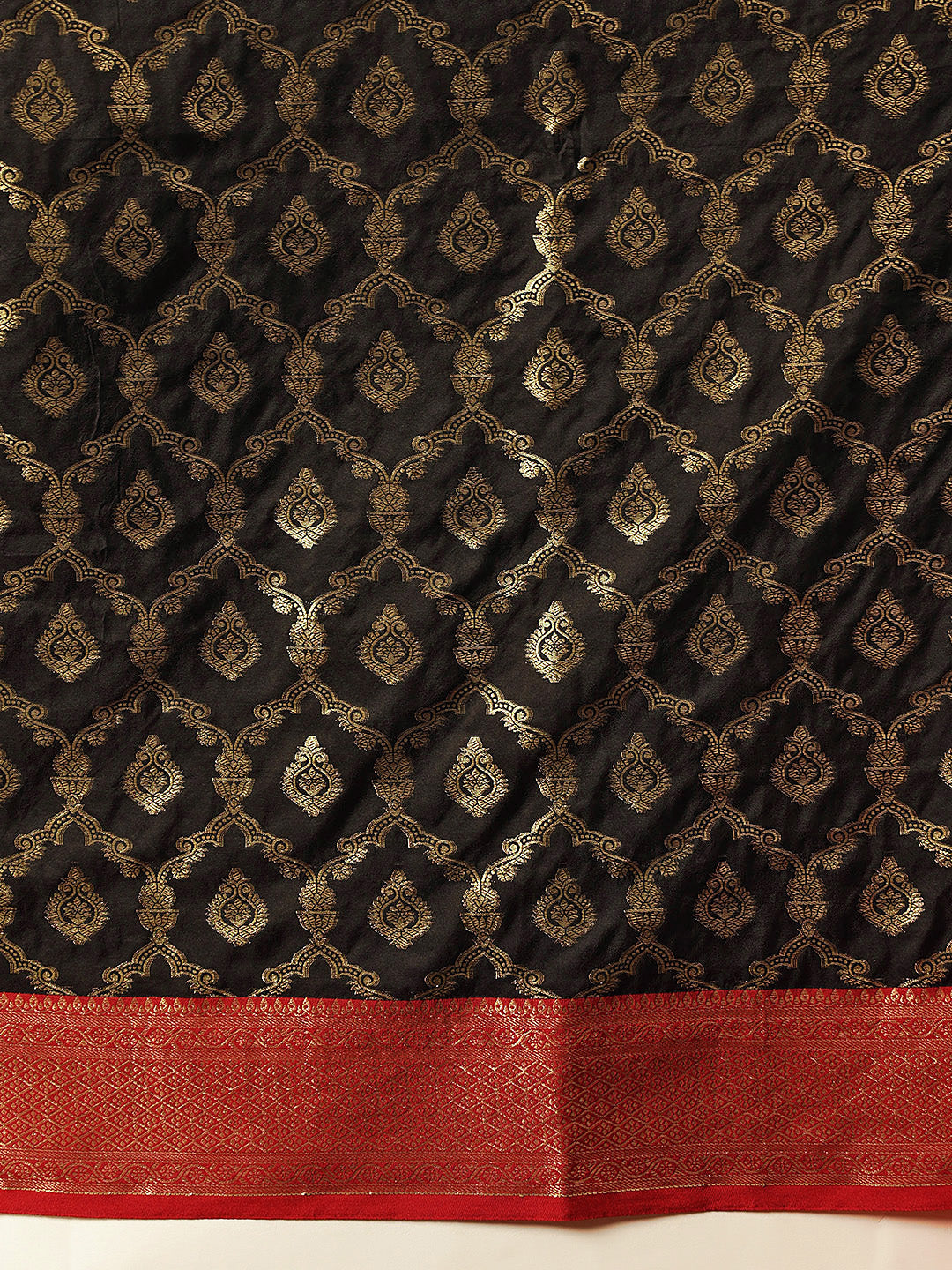 Banarasi Soft Silk Jal Design Saree with Contrast Border and Pallu