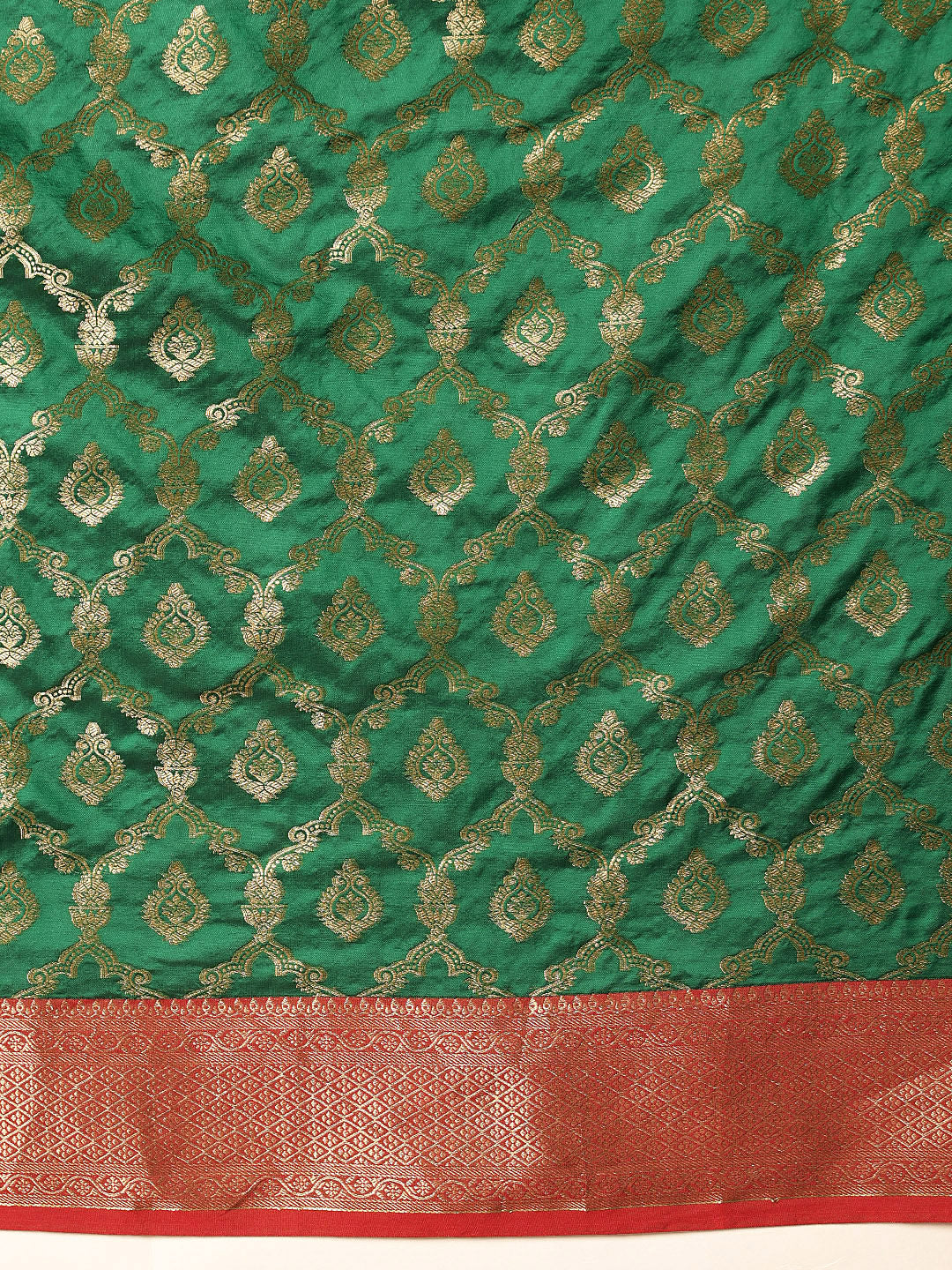 Banarasi Soft Silk Jal Design Saree with Contrast Border and Pallu