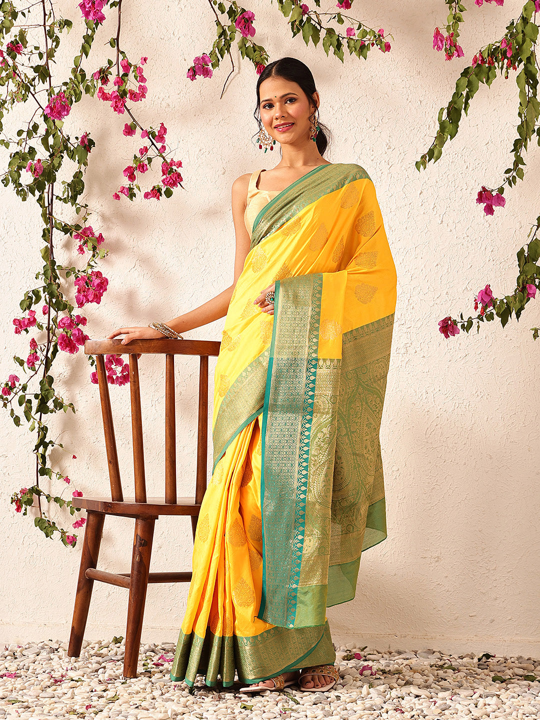 Banarasi Soft Silk Jal Design Saree with Contrast Border and Pallu