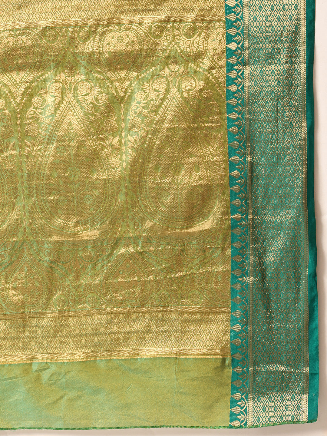 Banarasi Soft Silk Jal Design Saree with Contrast Border and Pallu