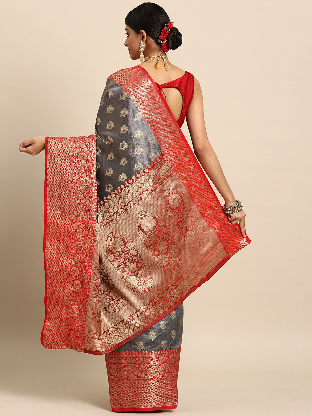 Women's Kanjiwaram Silk Woven Saree