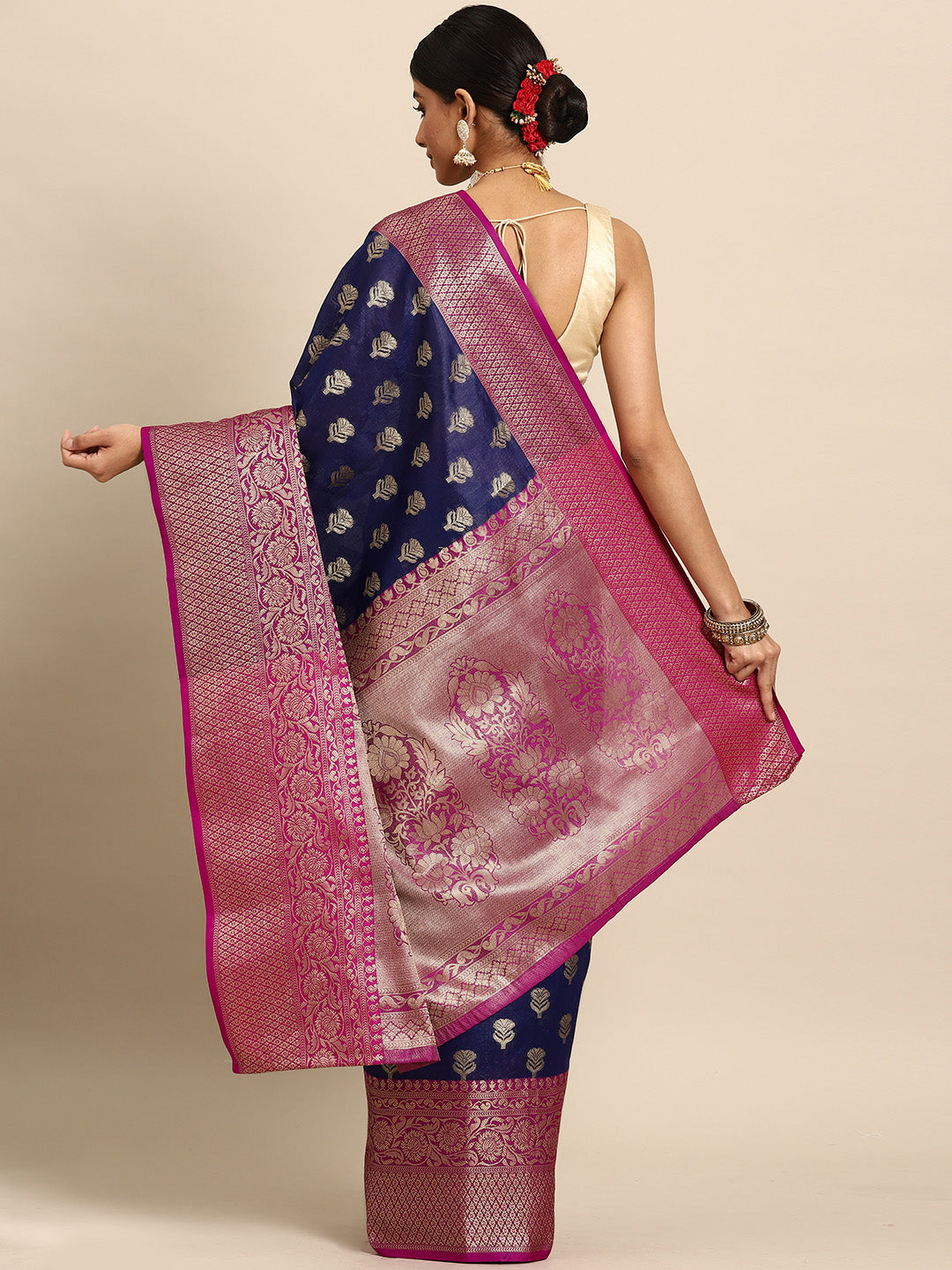 Women's Kanjiwaram Silk Woven Saree