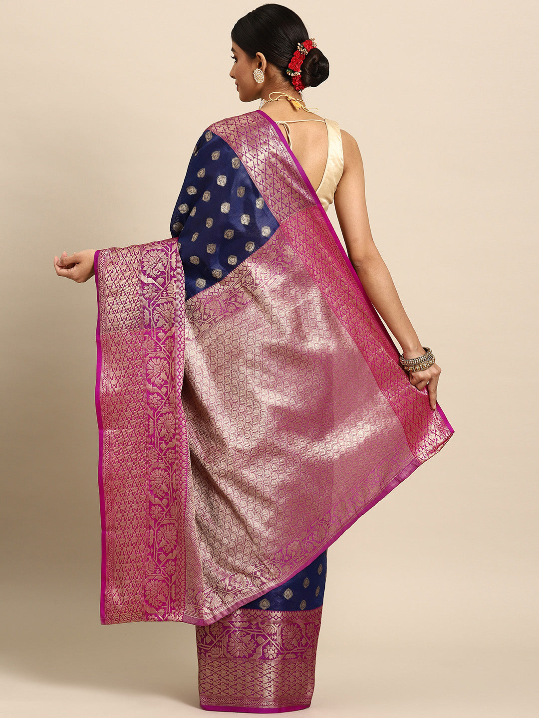 Women's Kanjiwaram Silk Woven Saree