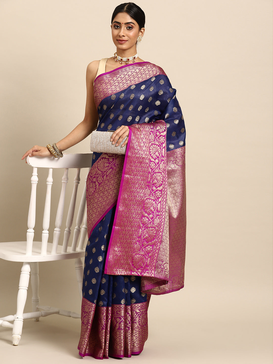 Women's Kanjiwaram Silk Woven Saree