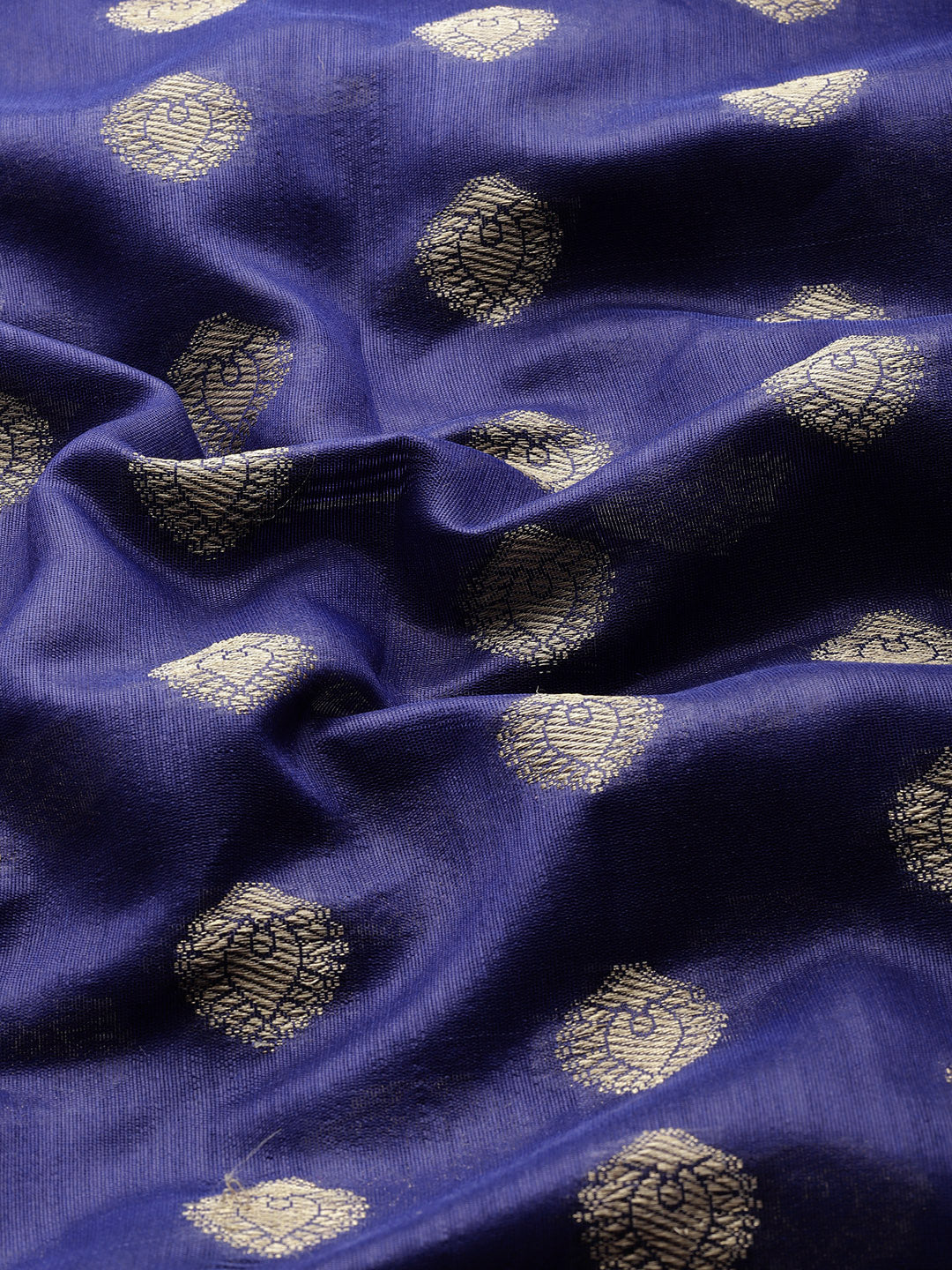 Women's Kanjiwaram Silk Woven Saree