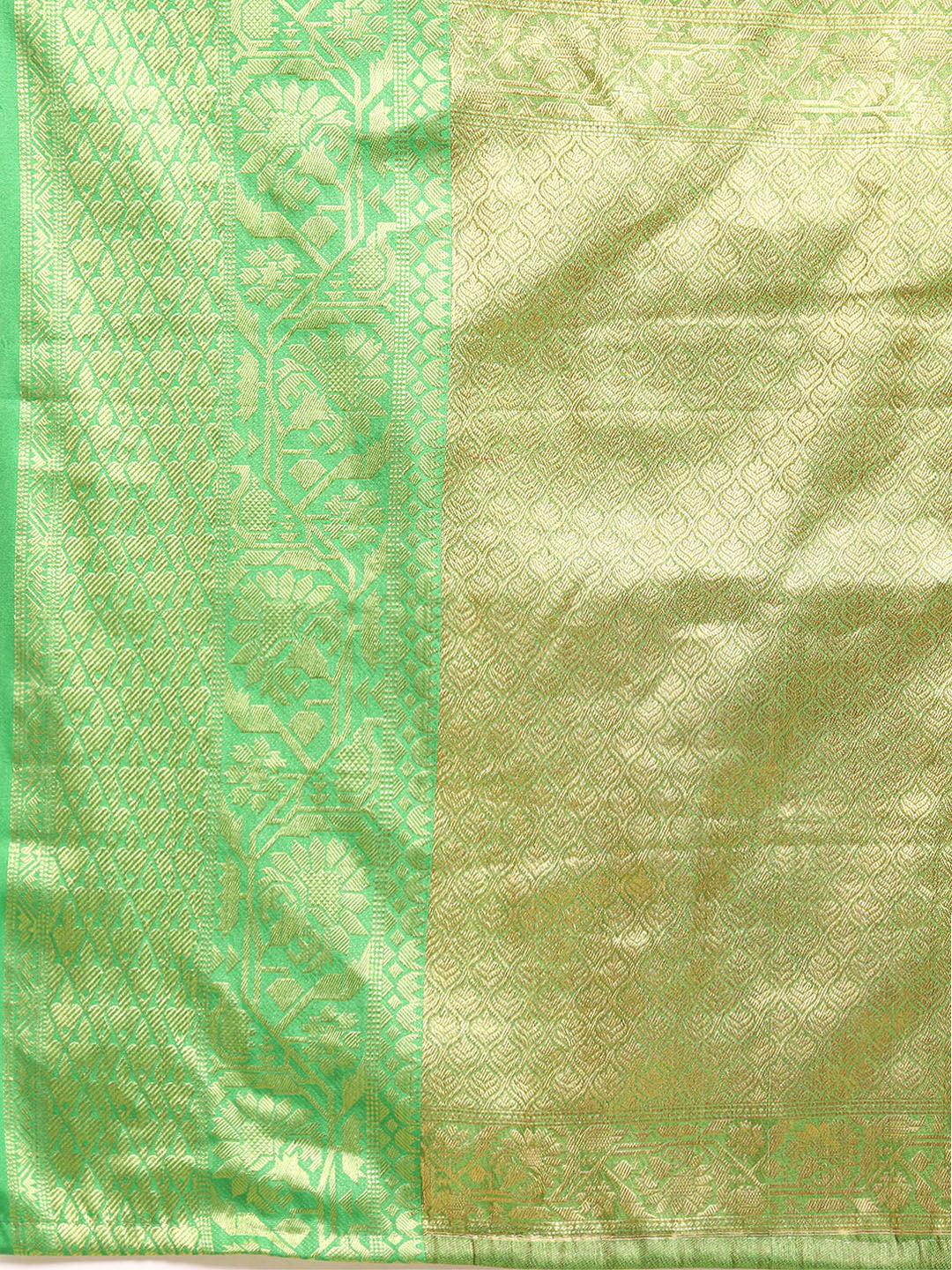 Women's Kanjiwaram Silk Woven Saree