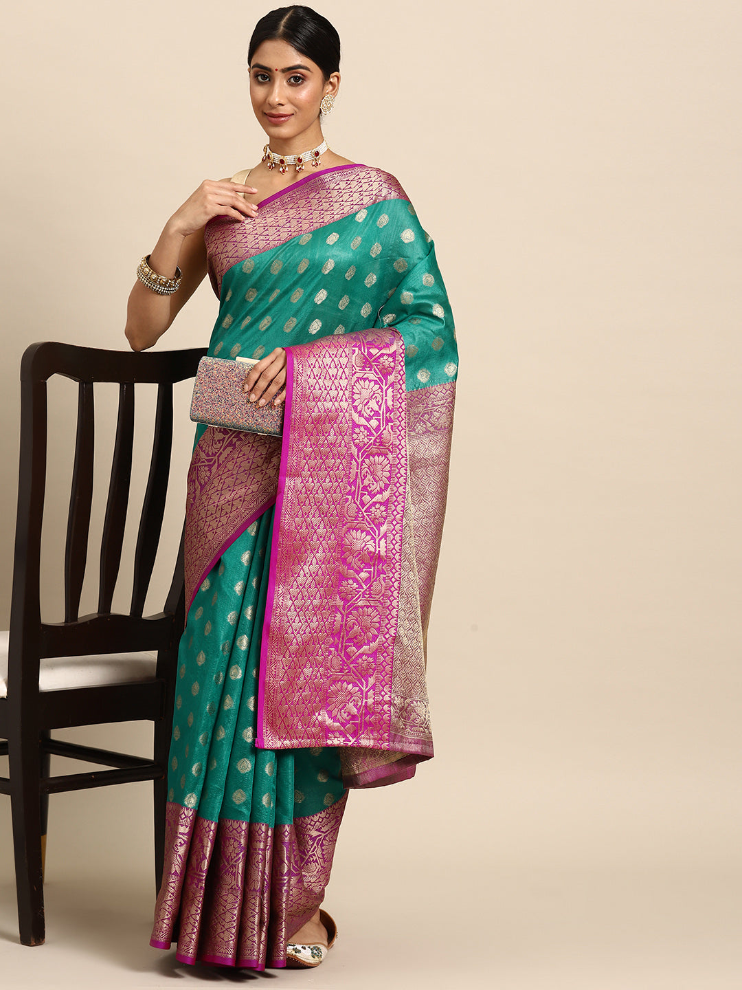 Women's Kanjiwaram Silk Woven Saree