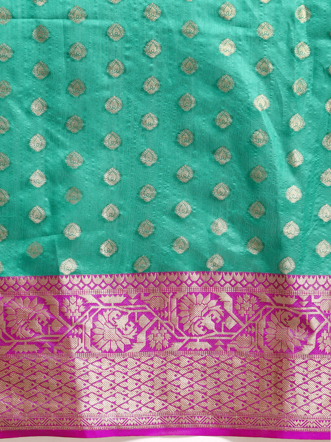 Women's Kanjiwaram Silk Woven Saree