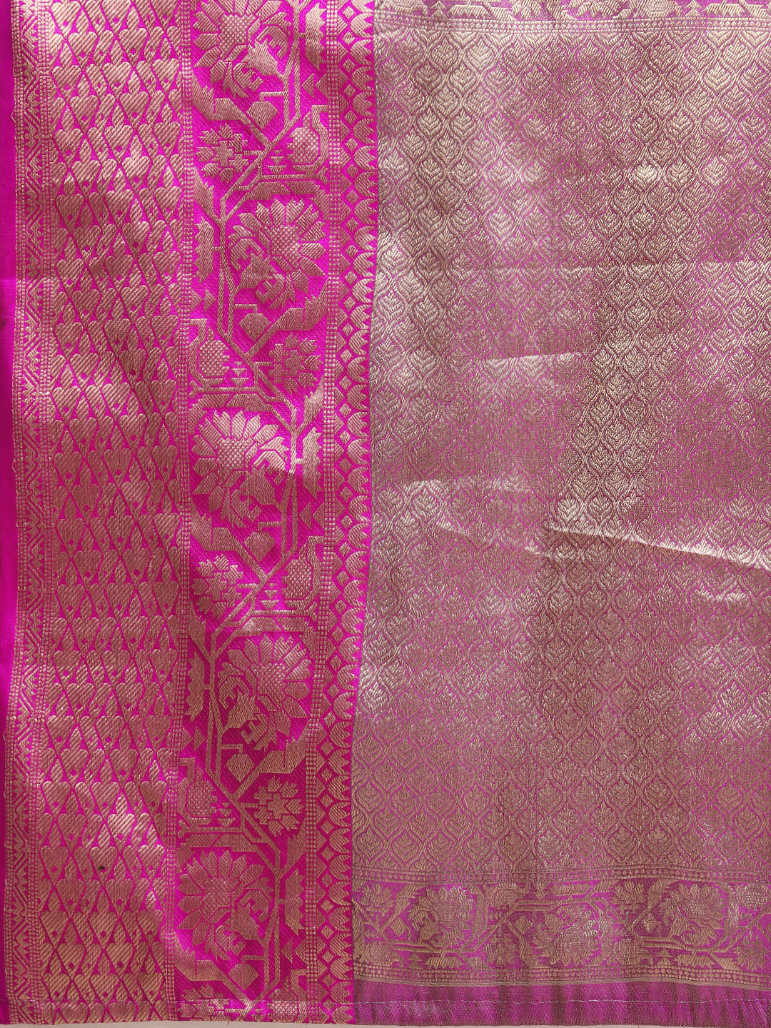 Women's Kanjiwaram Silk Woven Saree
