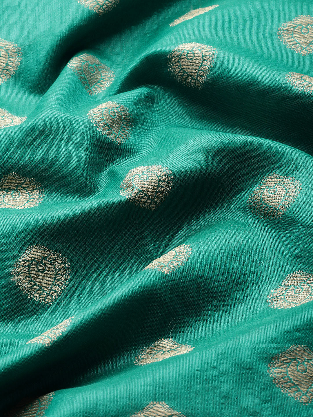Women's Kanjiwaram Silk Woven Saree