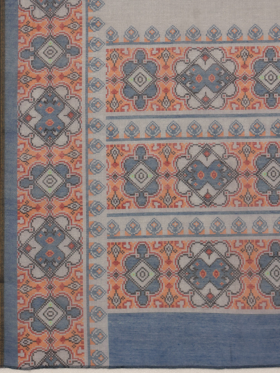 Floral Printed Cotton Blend Saree