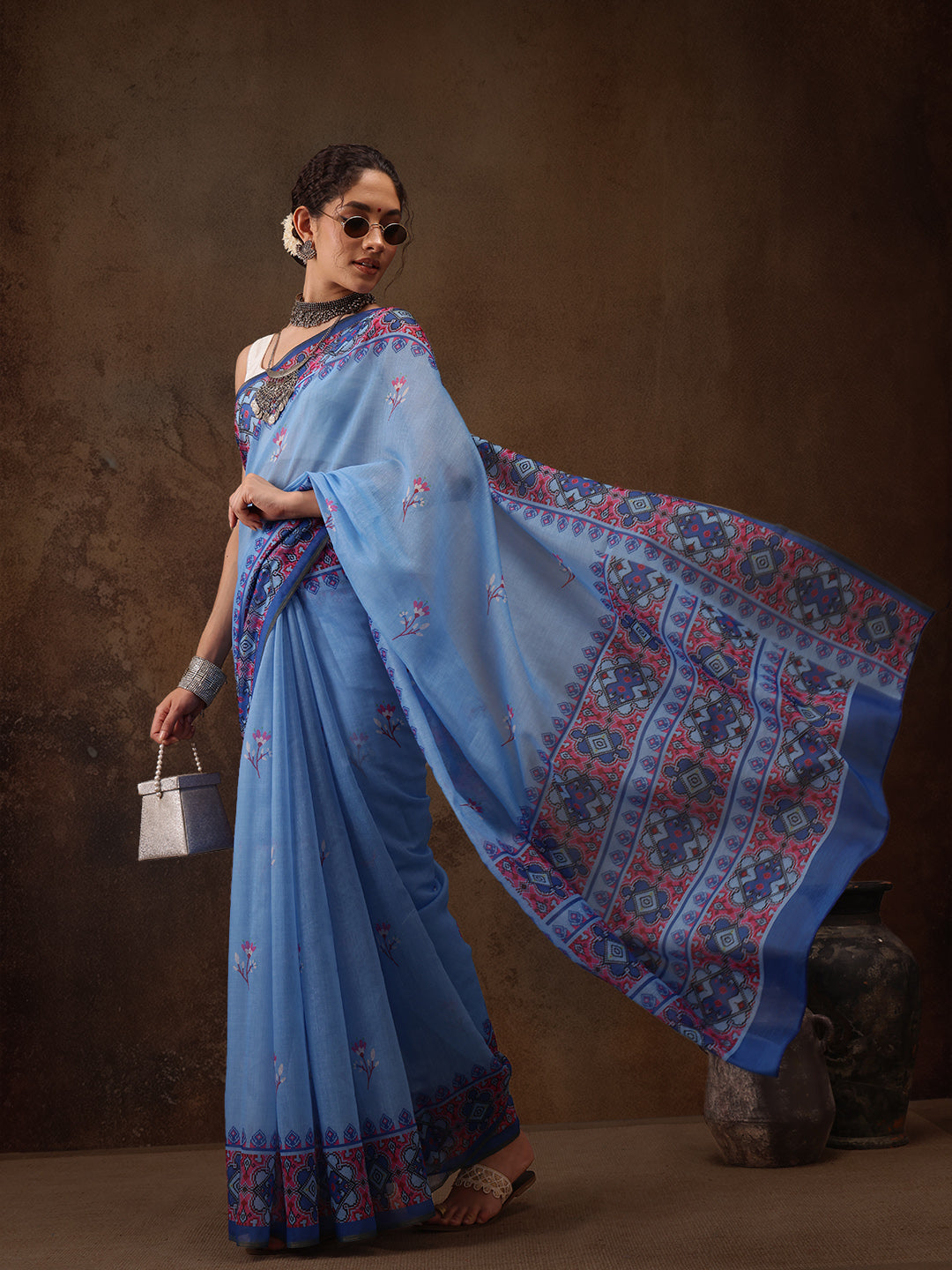 Floral Printed Cotton Blend Saree