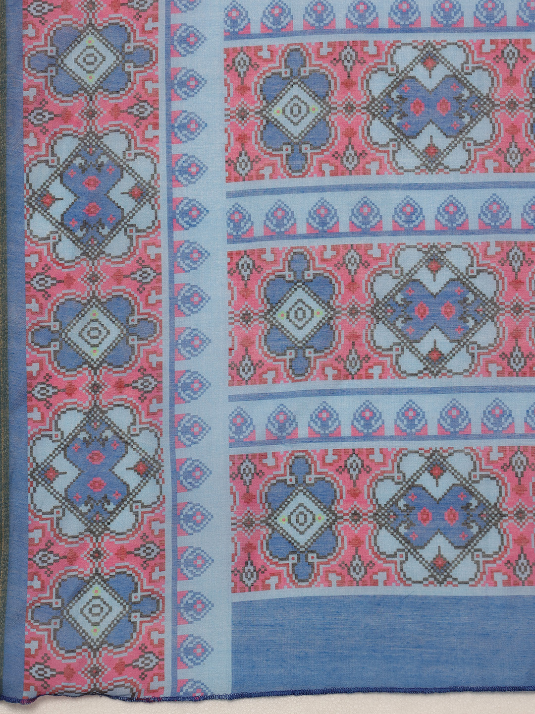 Floral Printed Cotton Blend Saree