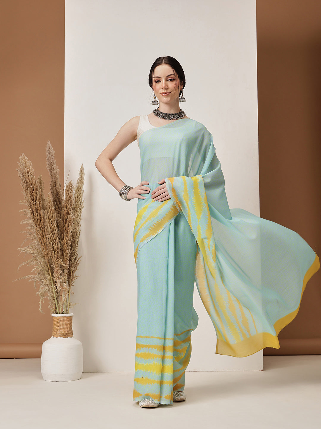 Abstract Printed Soft Mal Cotton Saree
