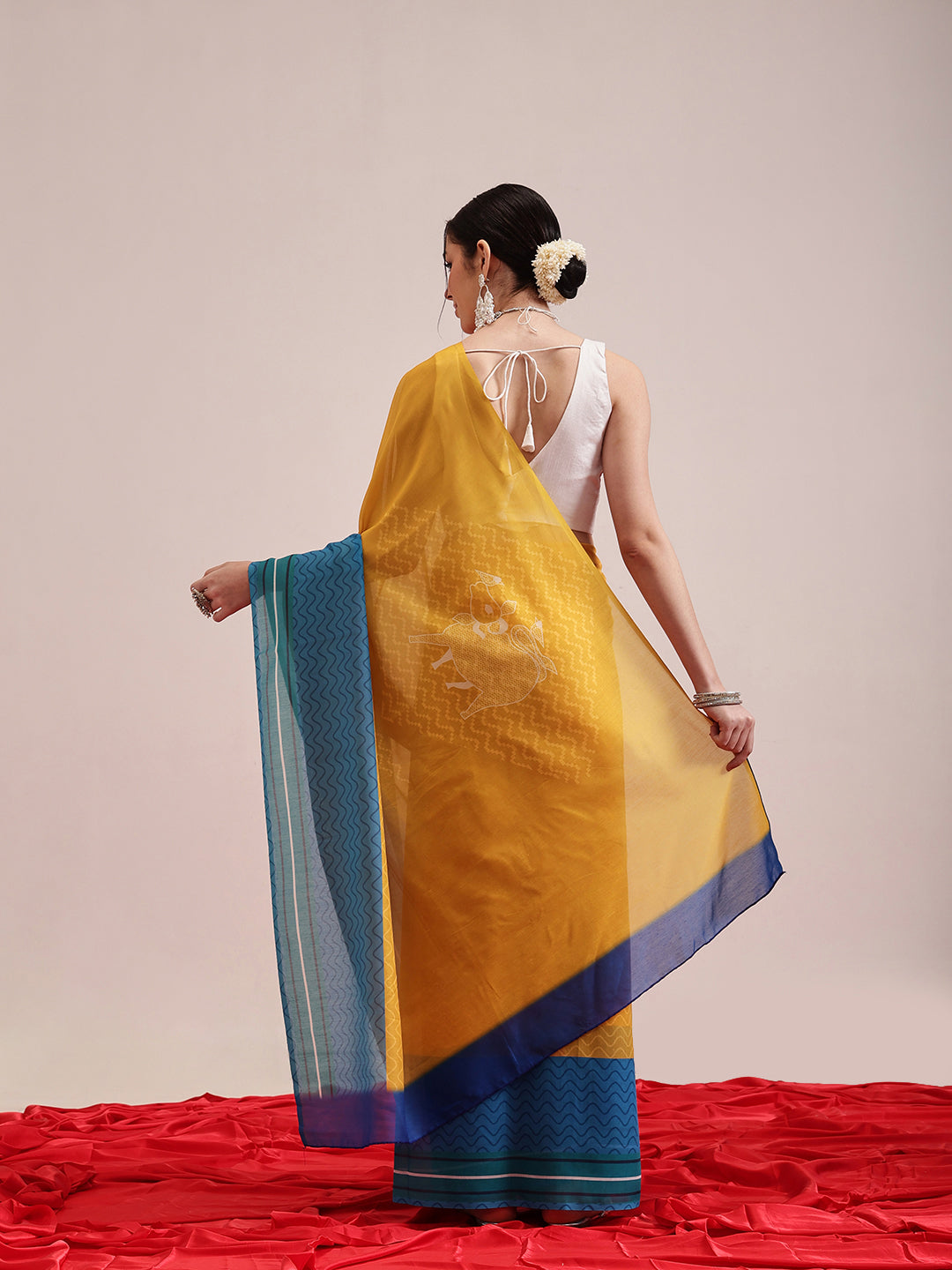 Abstract Printed Soft Mal Cotton Saree