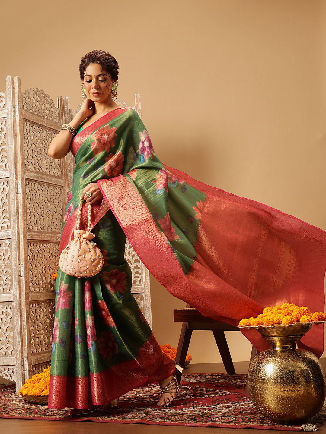 Crushed Tissue Silk Floral Digital Printed Saree