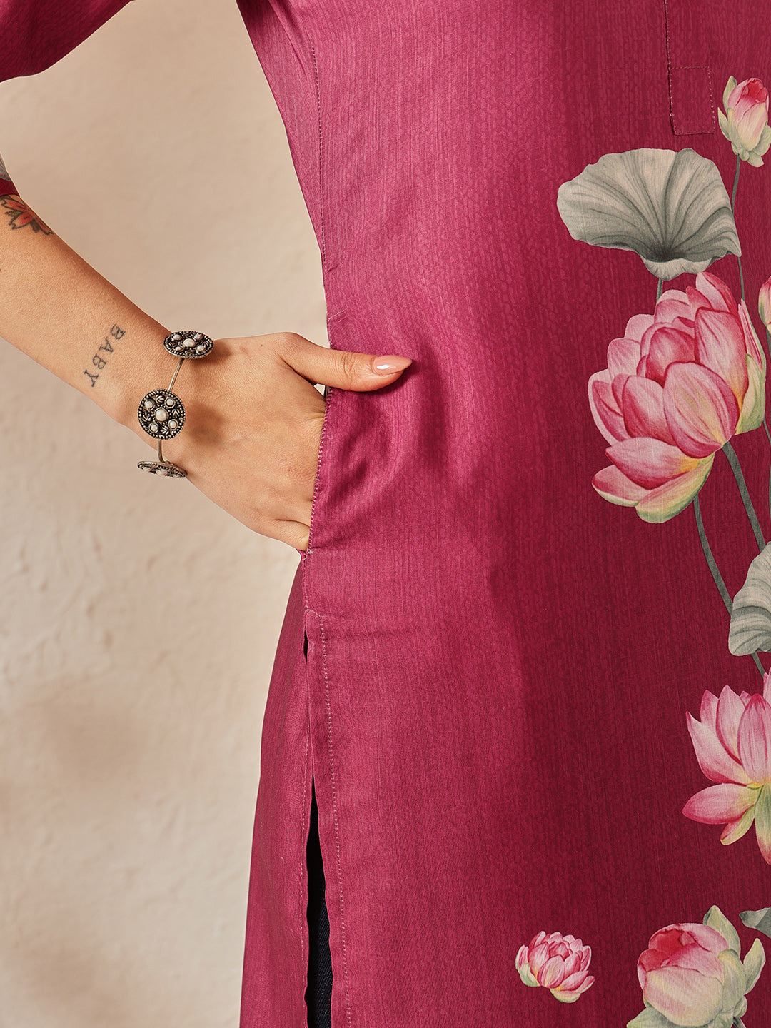 Women's Rayon Cotton Slub Regular Straight Printed Kurta