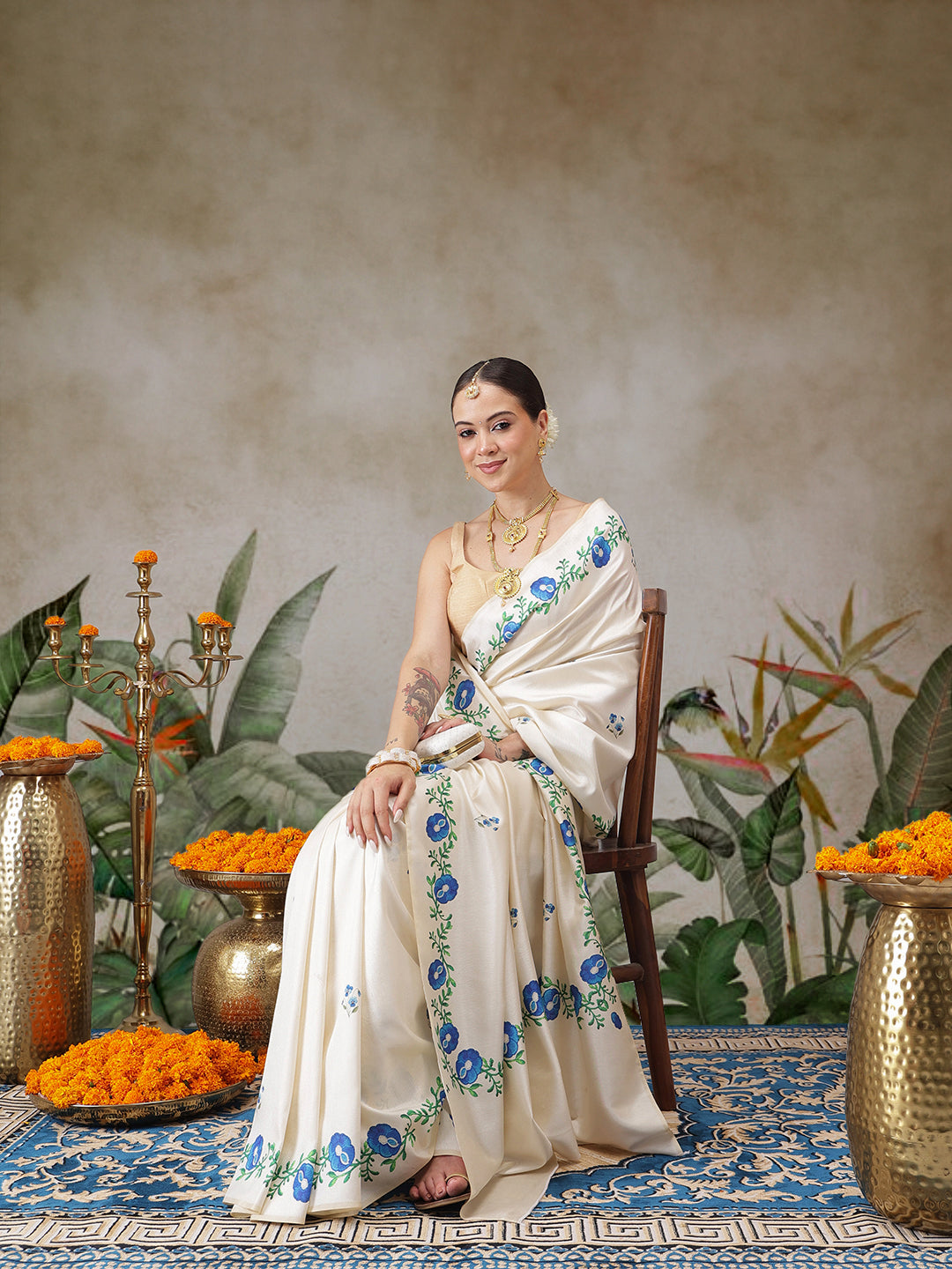 Digital Printed Soft Silk Kasavu Type Floral Saree With Printed Blouse