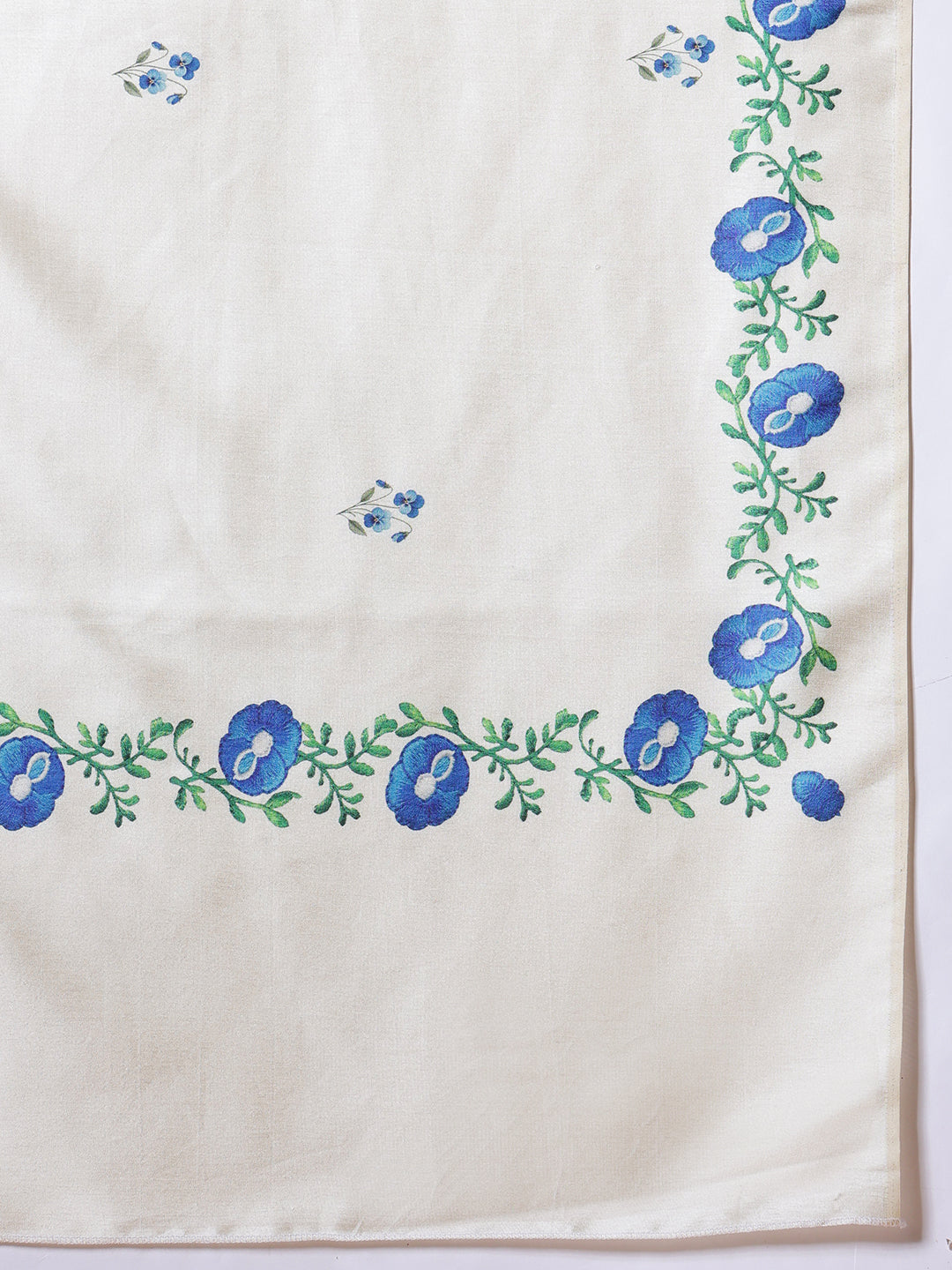 Digital Printed Soft Silk Kasavu Type Floral Saree With Printed Blouse