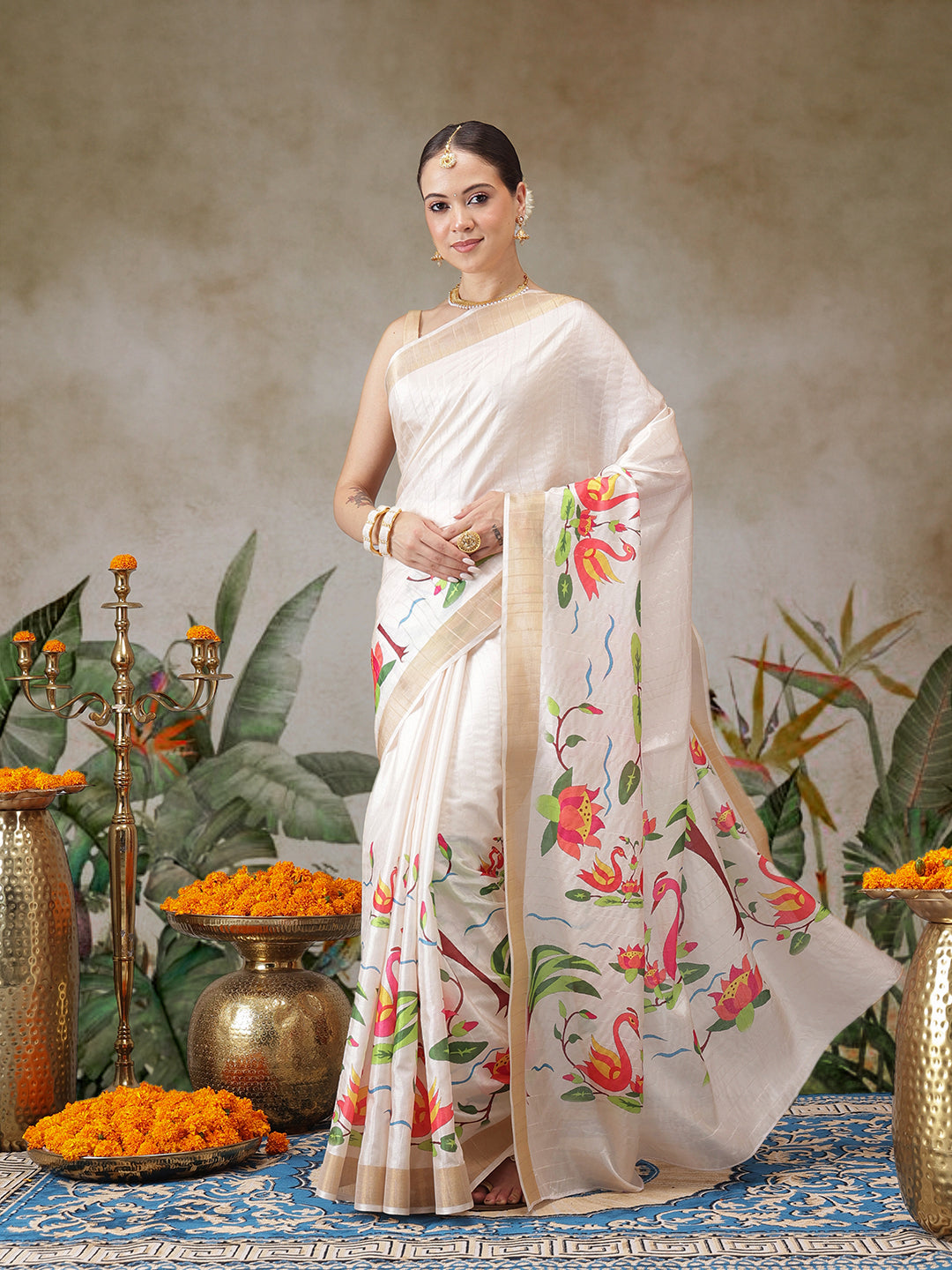 Digital Printed Animal & Floral Printed Tussar Silk Saree With Printed Blouse