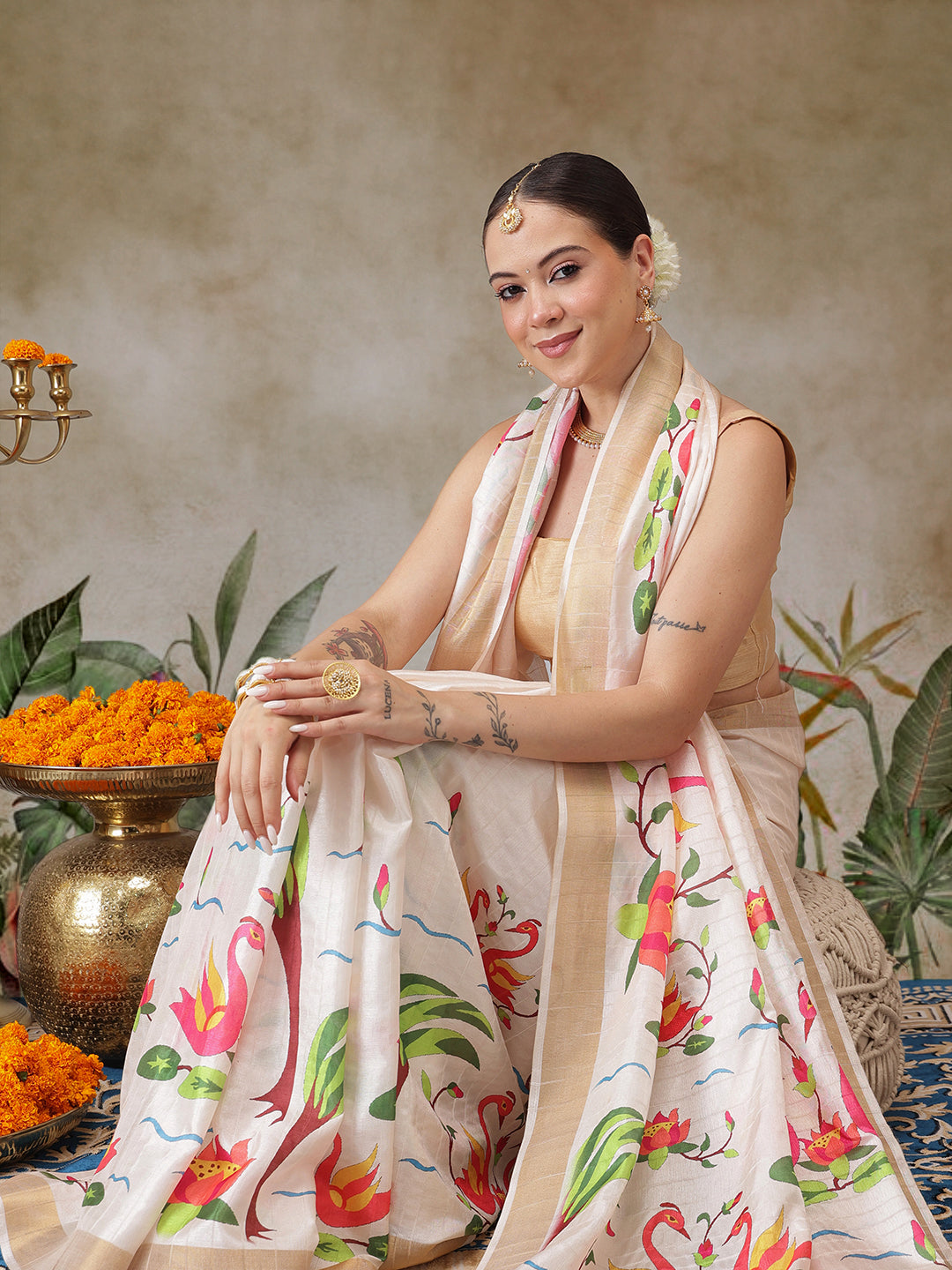 Digital Printed Animal & Floral Printed Tussar Silk Saree With Printed Blouse