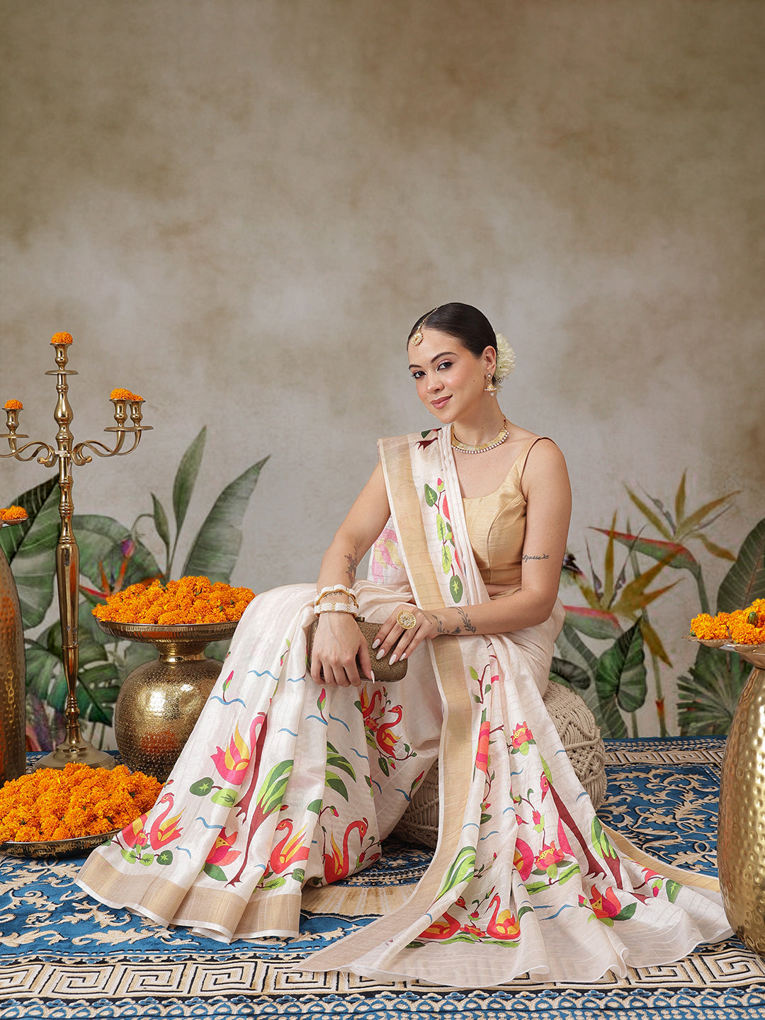 Digital Printed Animal & Floral Printed Tussar Silk Saree With Printed Blouse