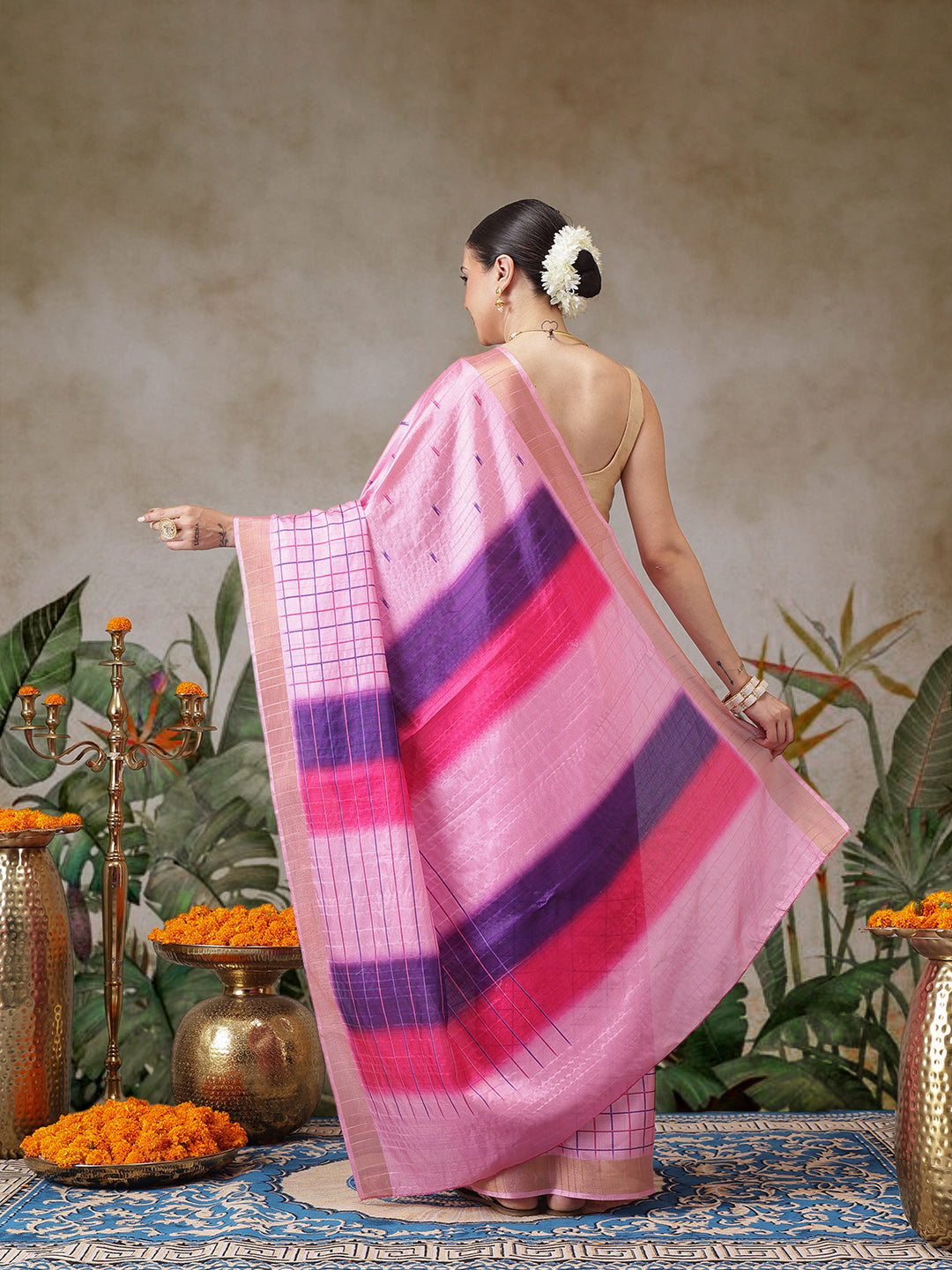 Digital Printed Half & Half Design Saree With Solid Blouse