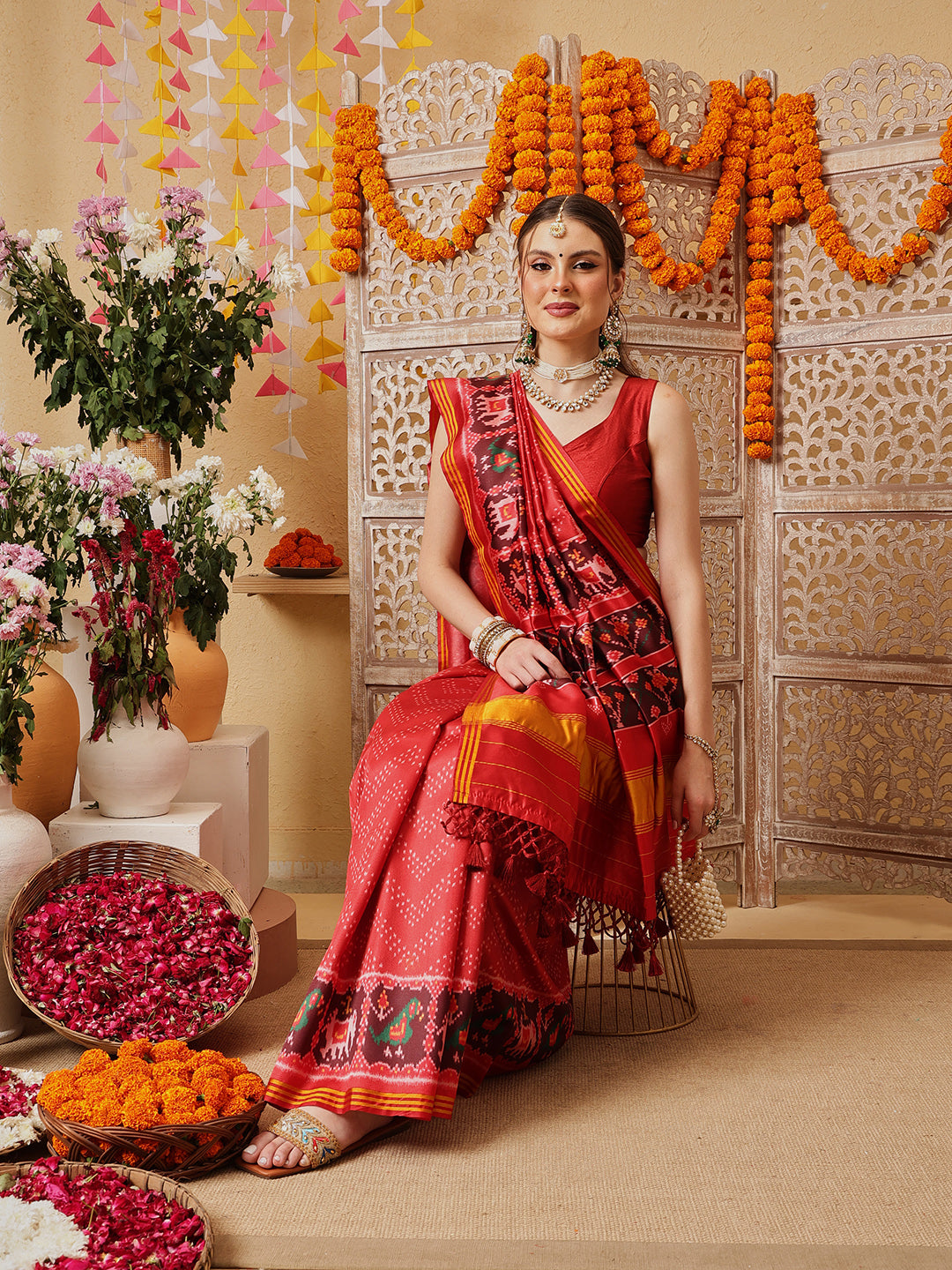 Double Ikkat Patola Printed Saree with Weaving Border & Pallu