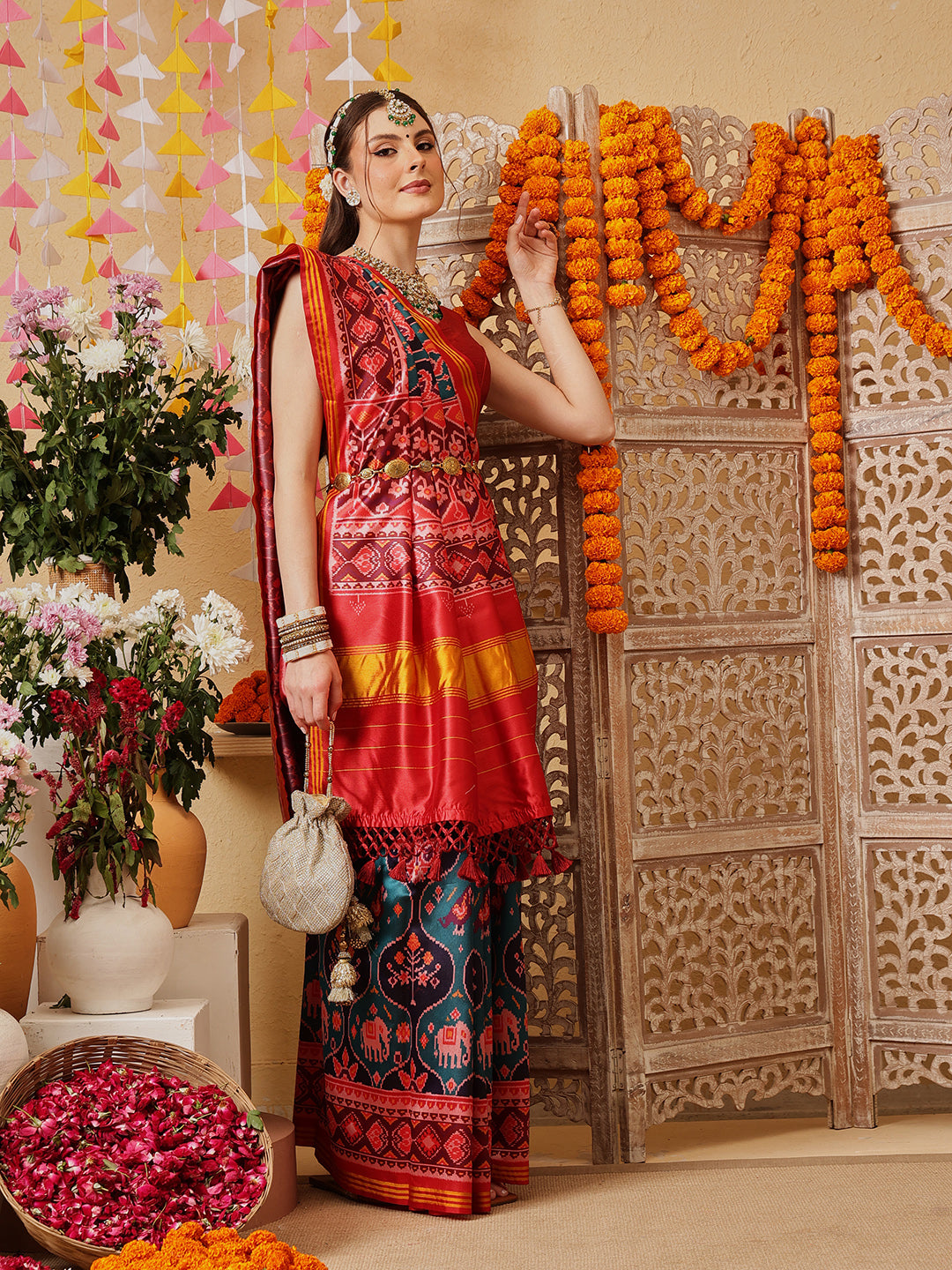 Double Ikkat Patola Printed Saree with Weaving Border & Pallu