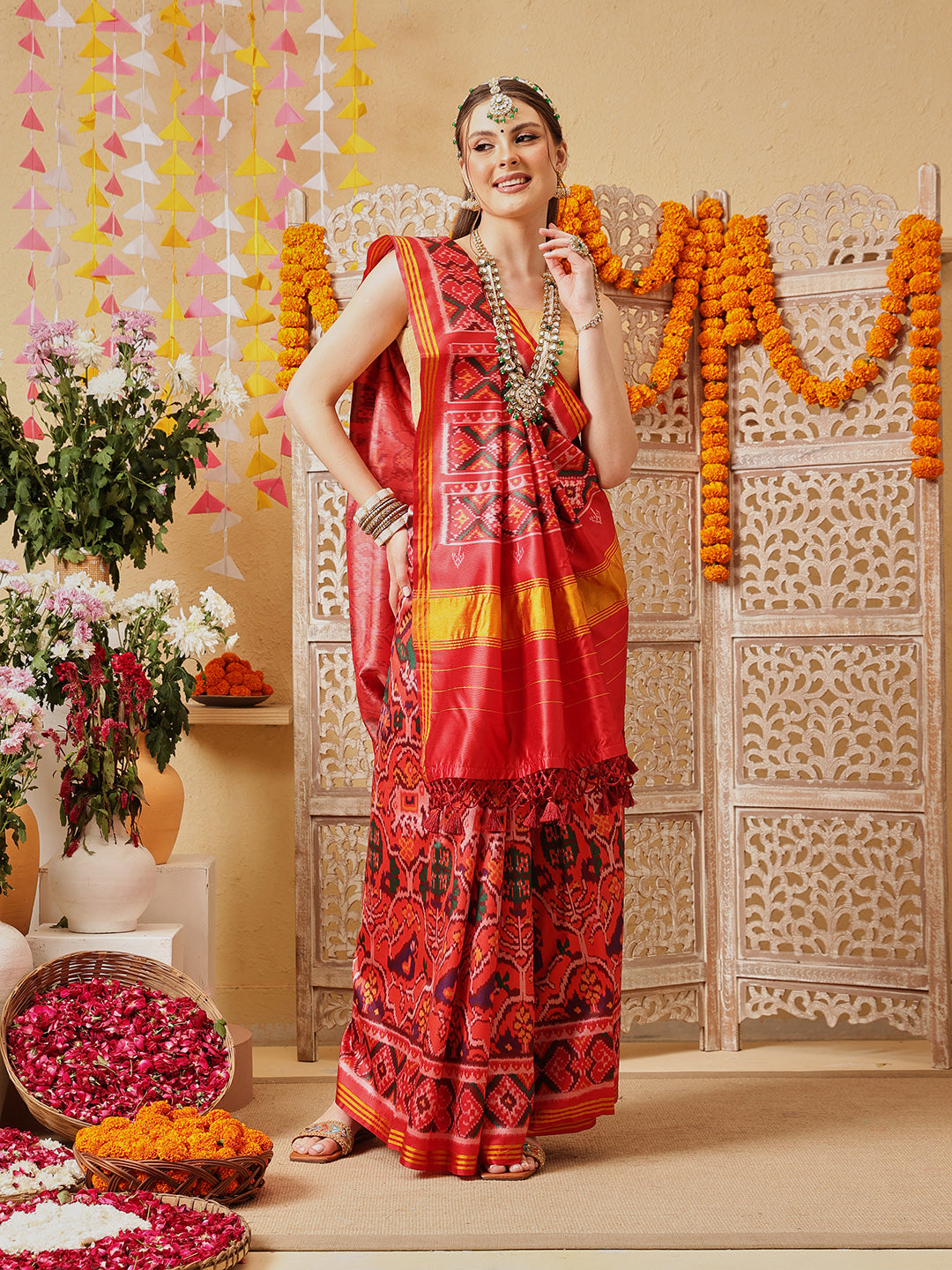 Double Ikkat Patola Printed Saree with Weaving Border & Pallu