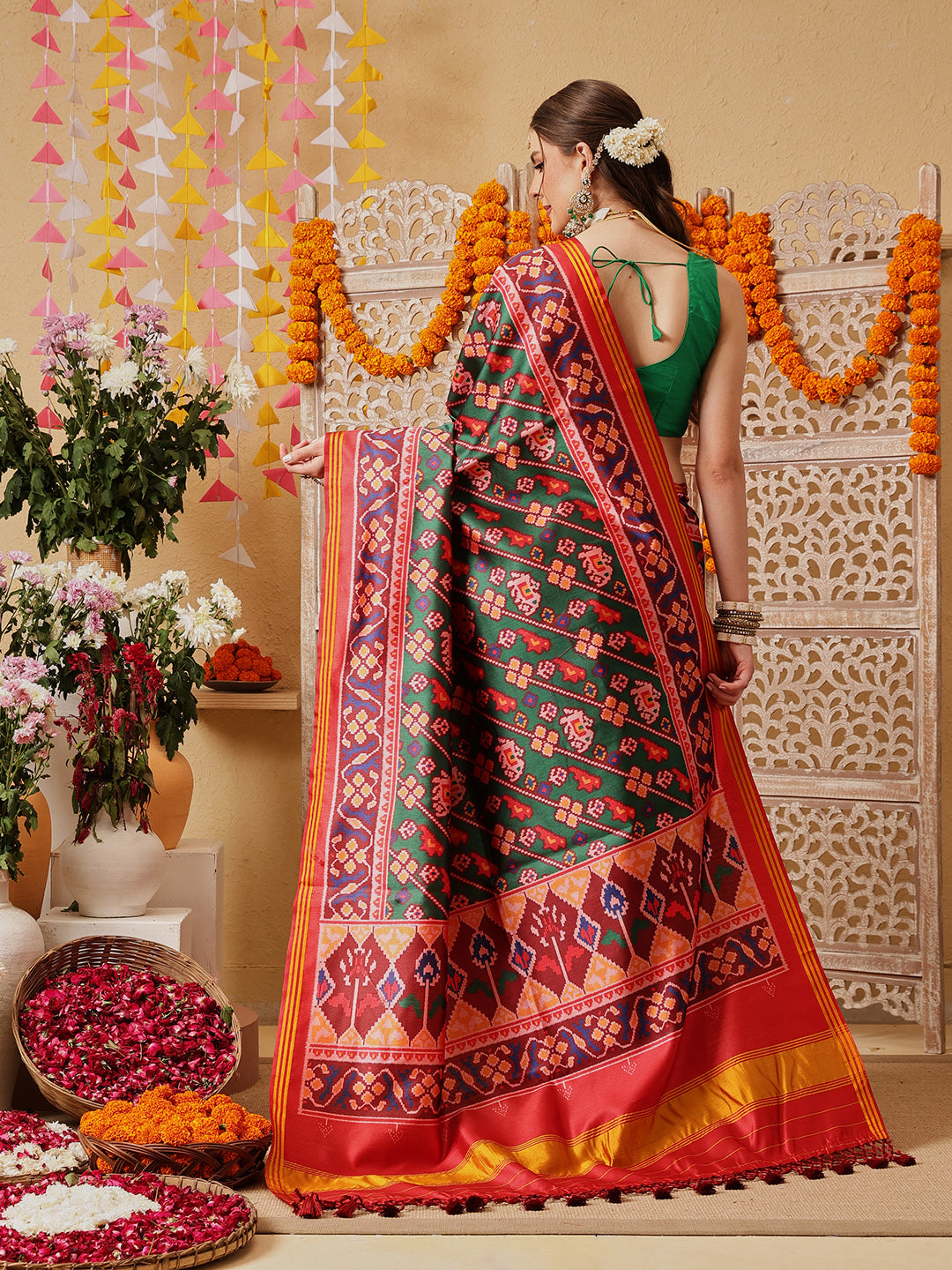 Double Ikkat Patola Printed Saree with Weaving Border & Pallu