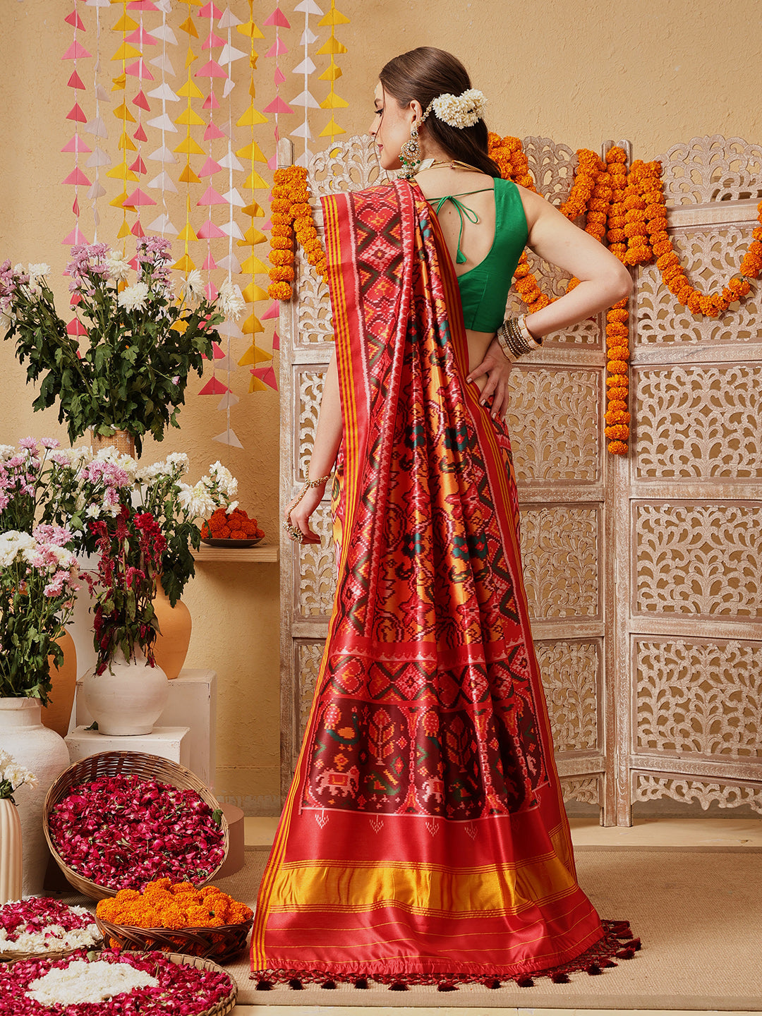 Double Ikkat Patola Printed Saree with Weaving Border & Pallu