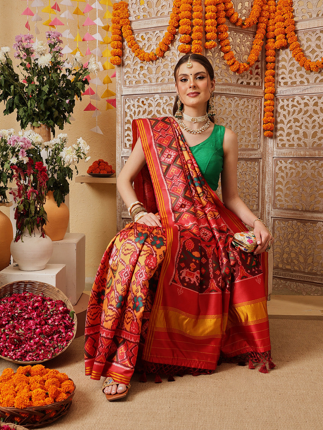 Double Ikkat Patola Printed Saree with Weaving Border & Pallu