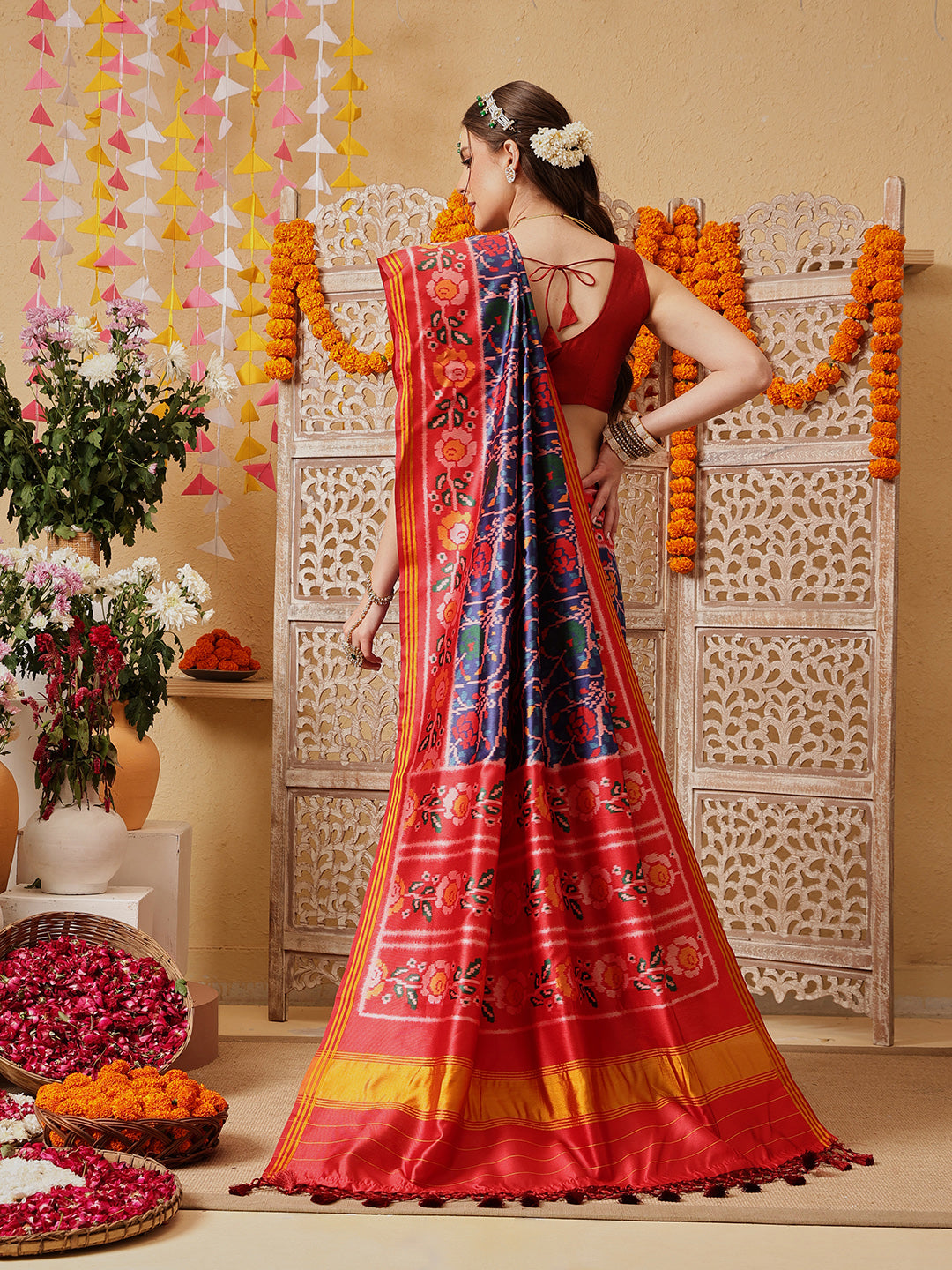 Double Ikkat Patola Printed Saree with Weaving Border & Pallu