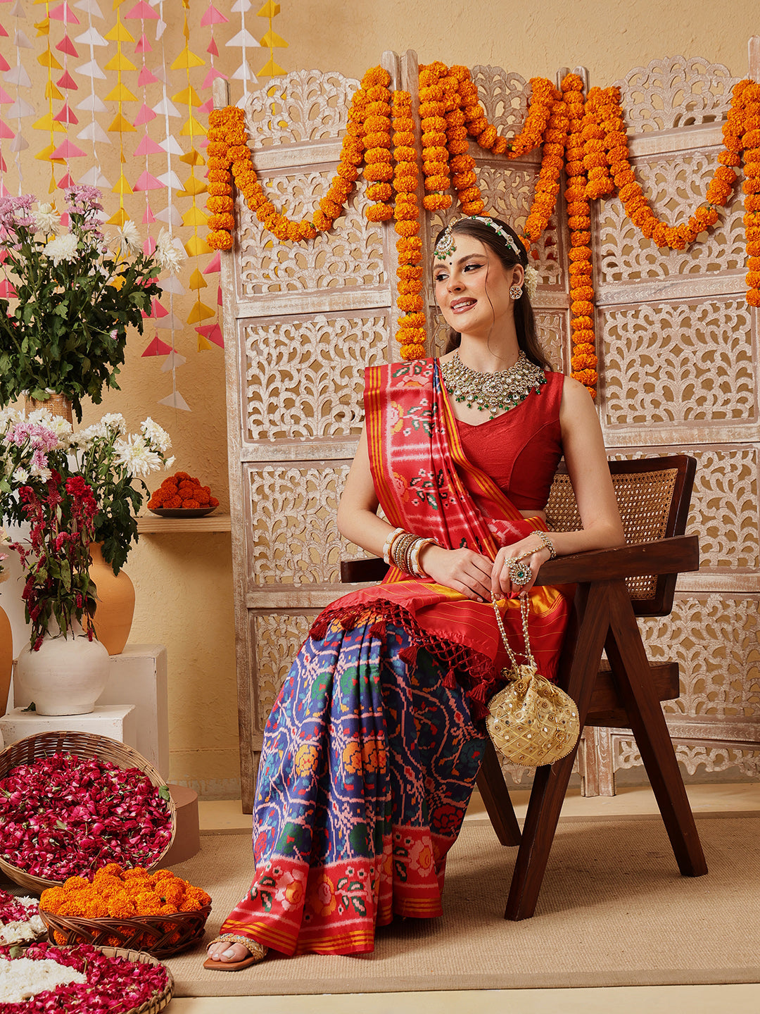 Double Ikkat Patola Printed Saree with Weaving Border & Pallu