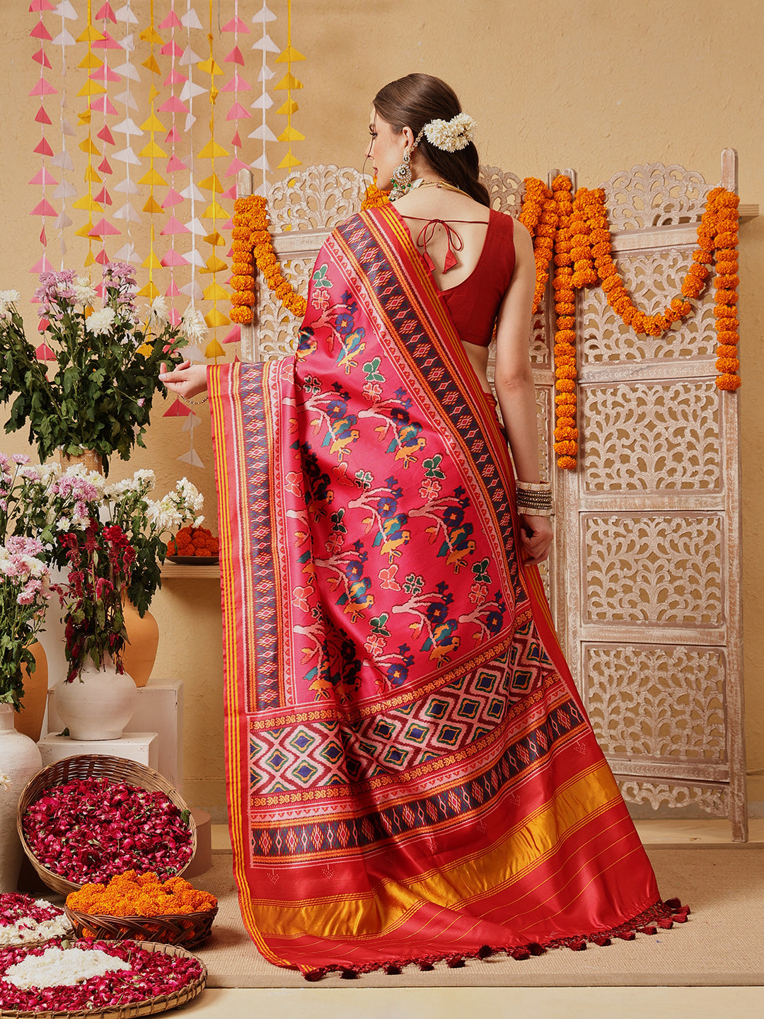 Double Ikkat Patola Printed Saree with Weaving Border & Pallu