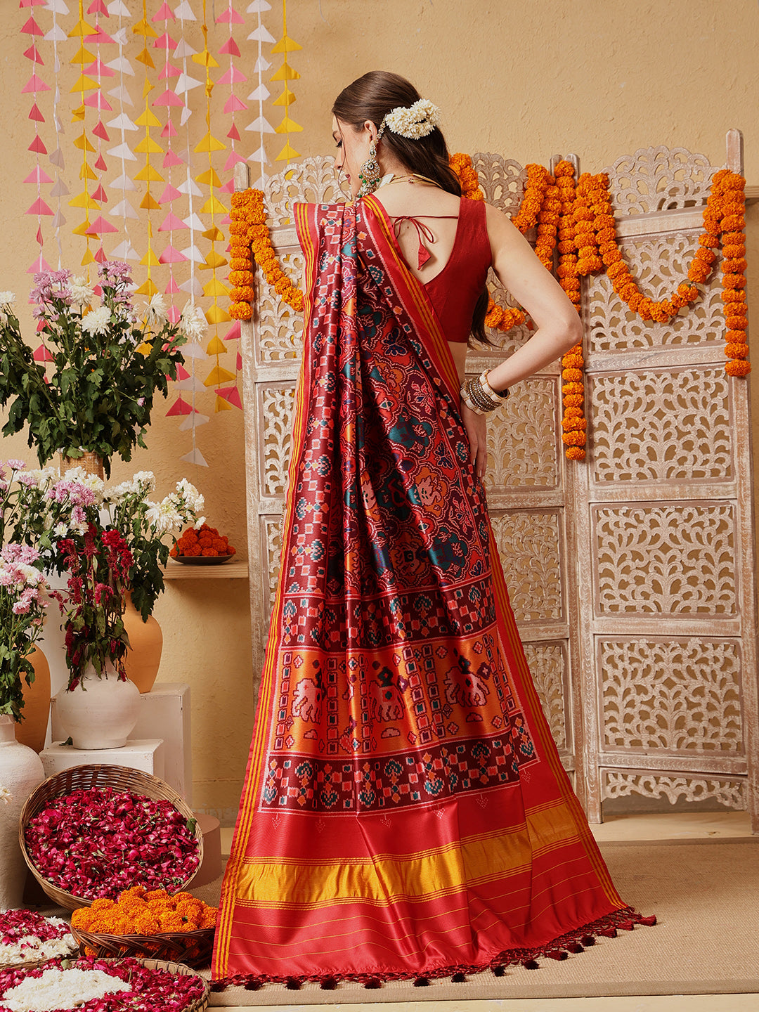 Double Ikkat Patola Printed Saree with Weaving Border & Pallu